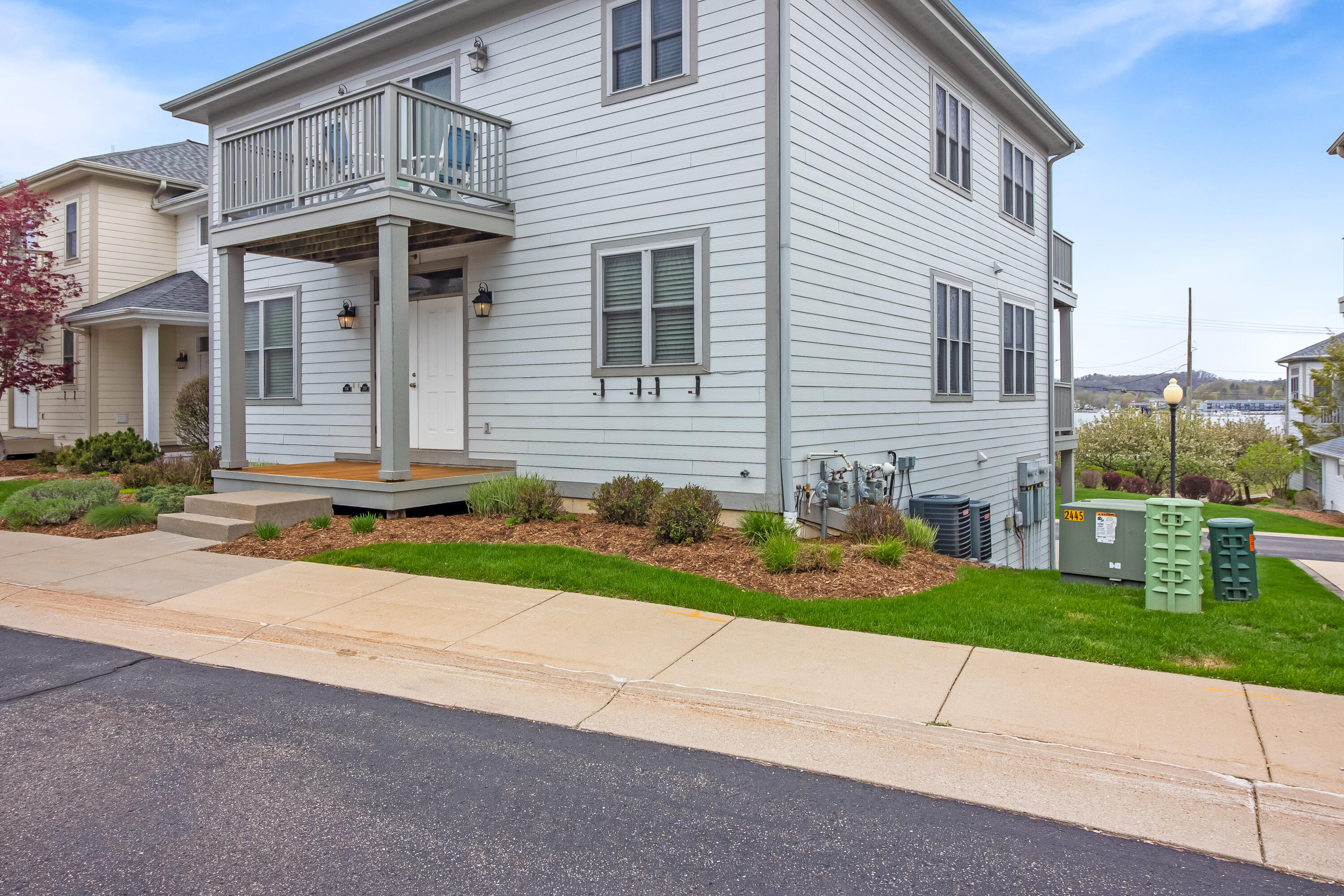 211 Garden Terrace D