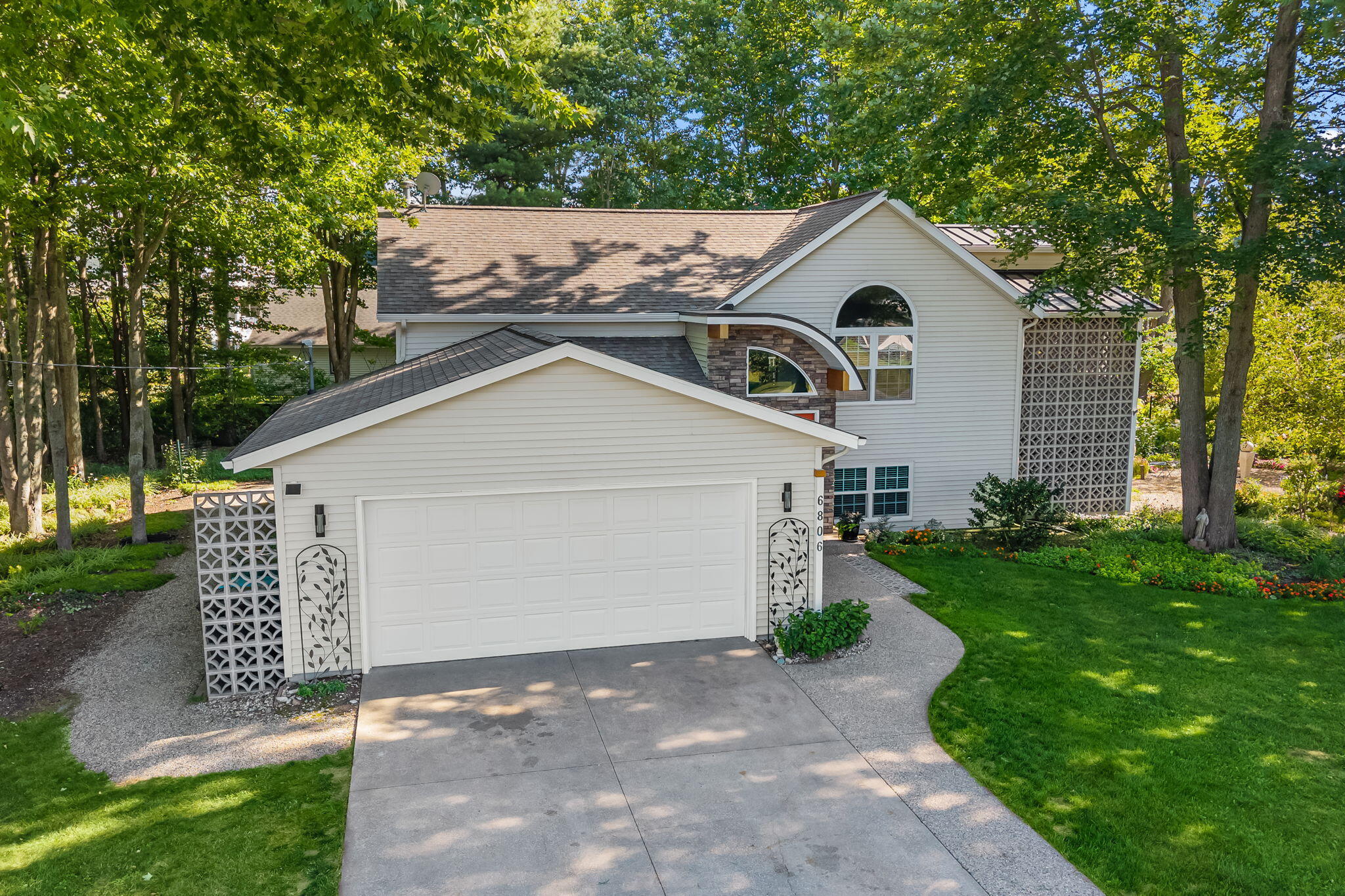 6806 Wiley Road