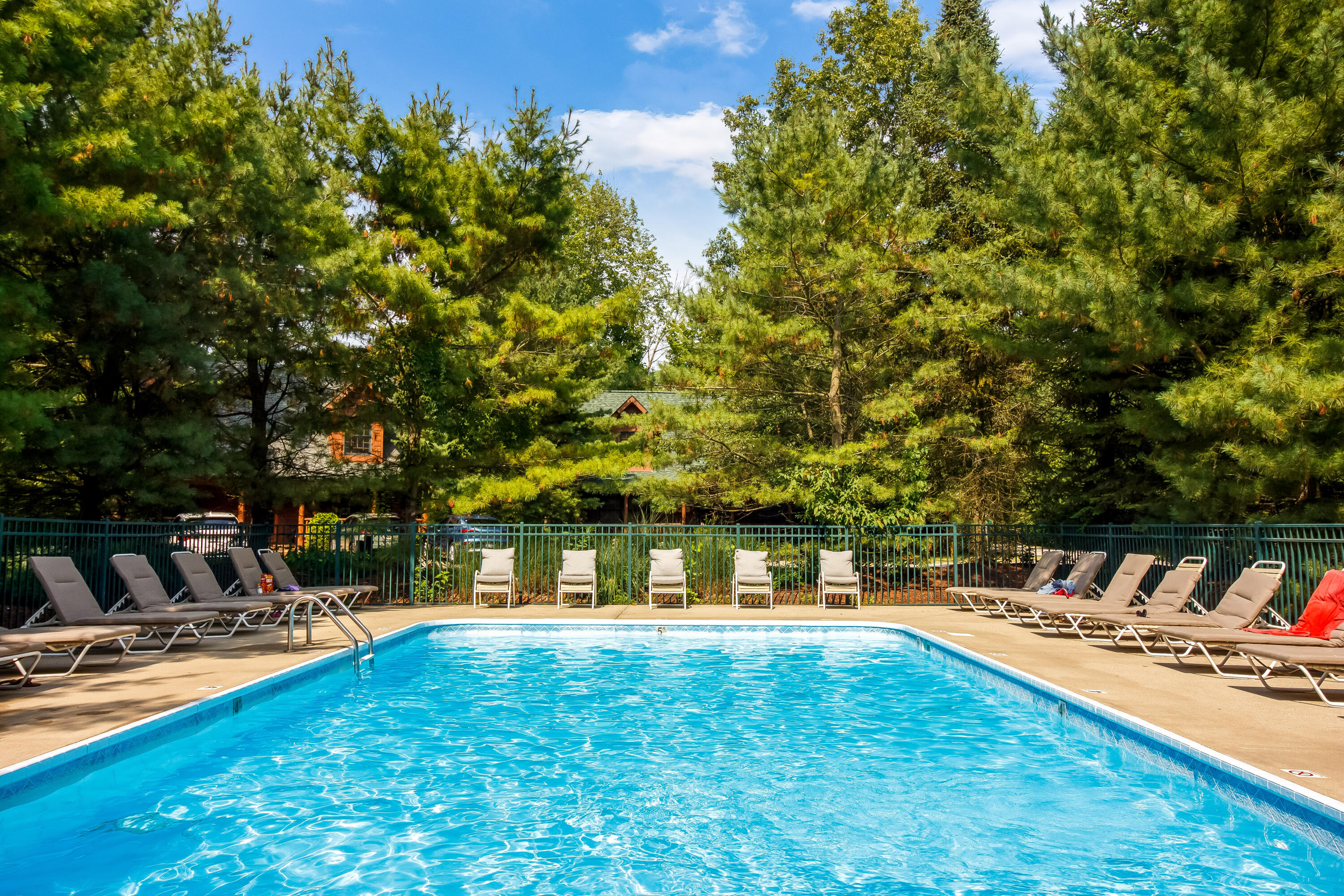 3561 Kingfisher Cove Drive 1