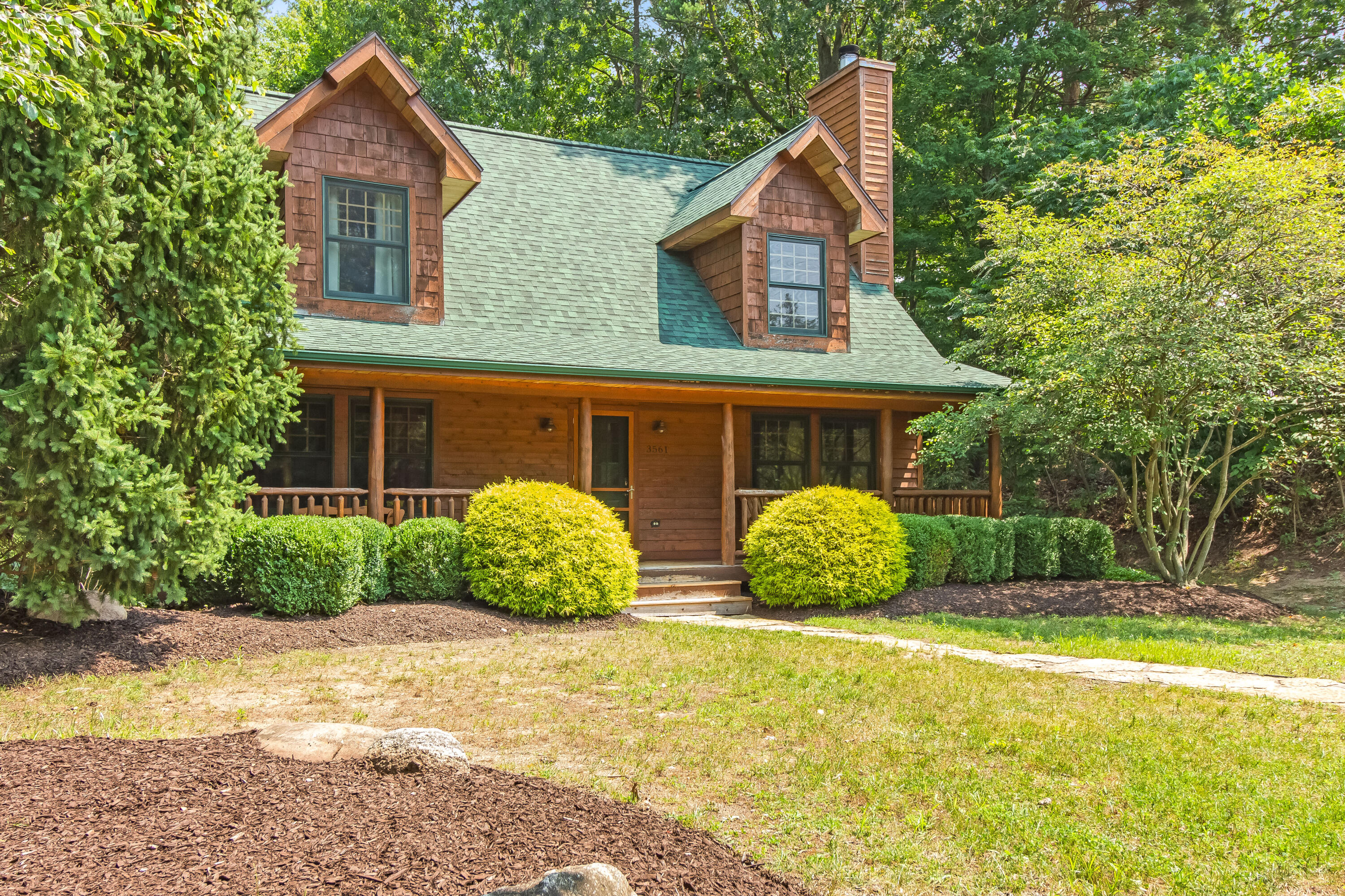 3561 Kingfisher Cove Drive 1