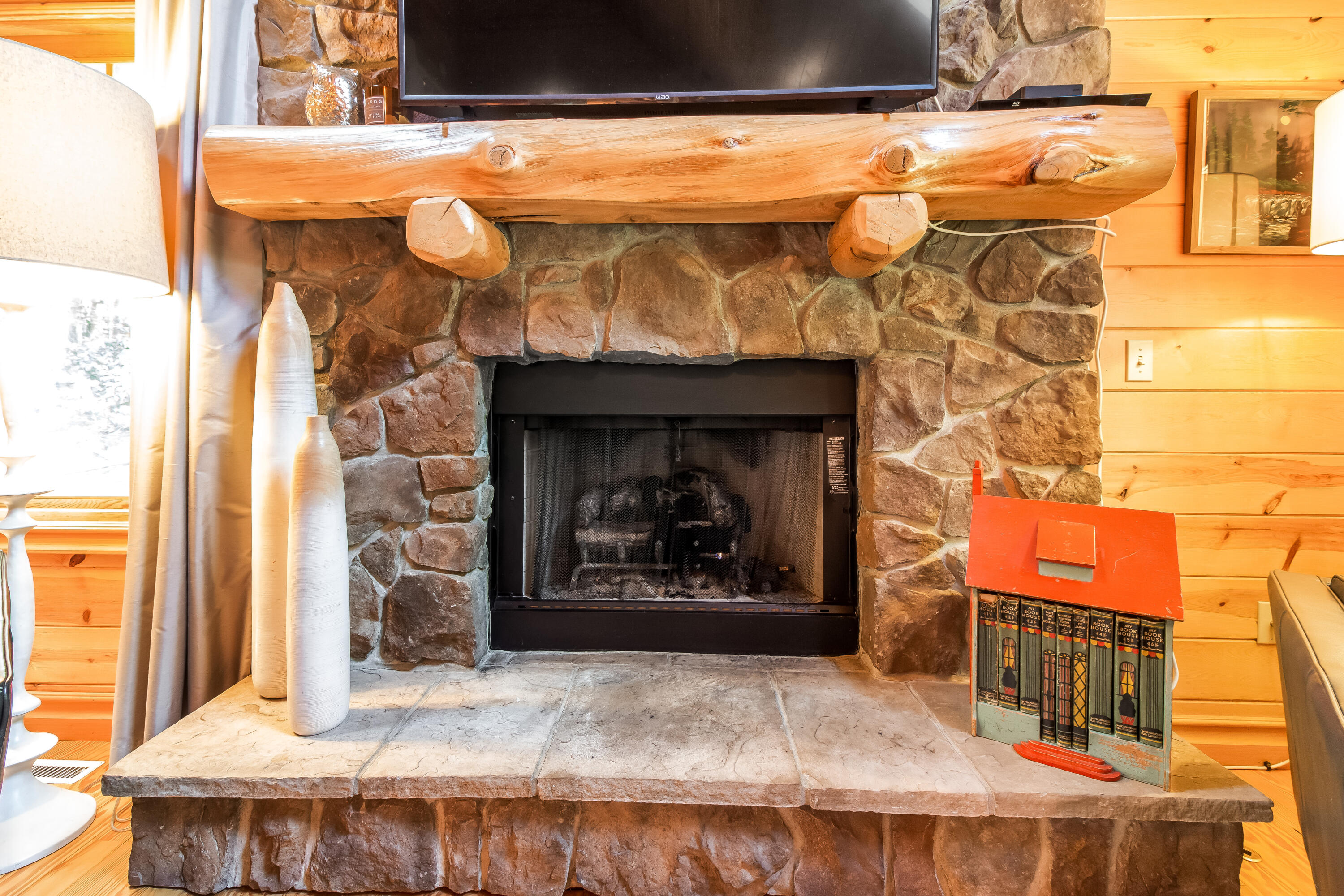 3561 Kingfisher Cove Drive 1