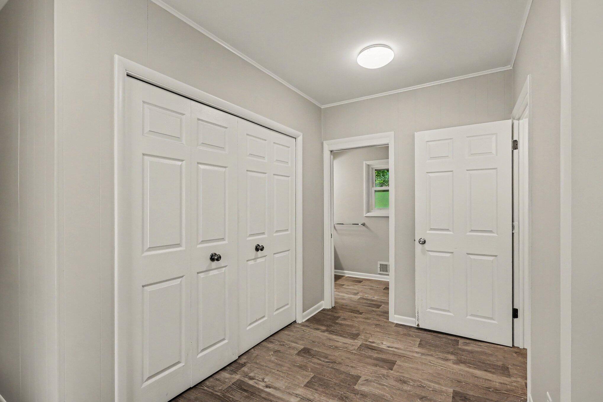 997 Colonial Court