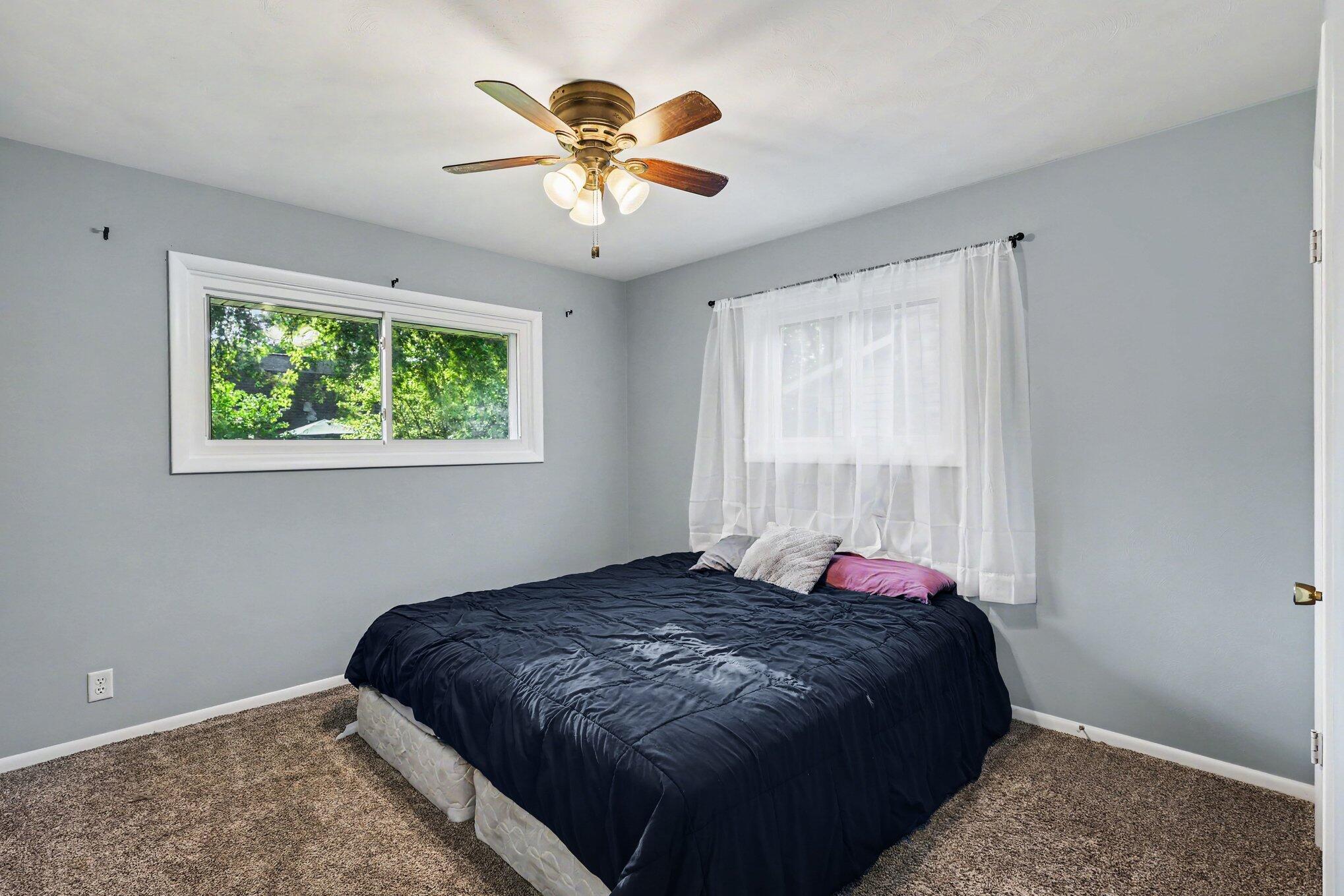 997 Colonial Court