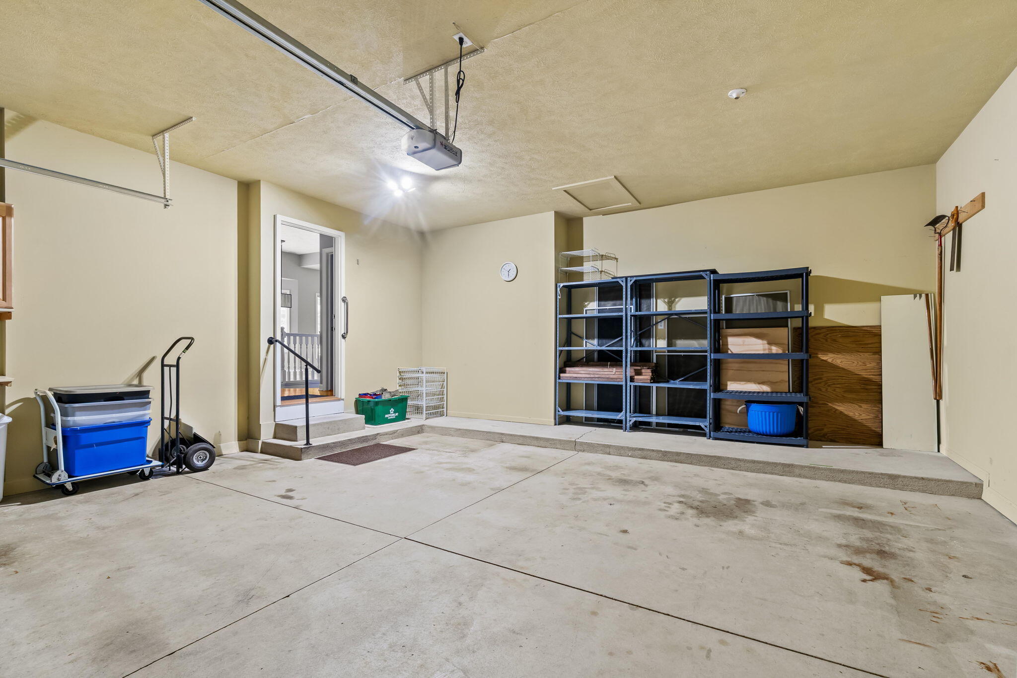 458 Amity Street 24
