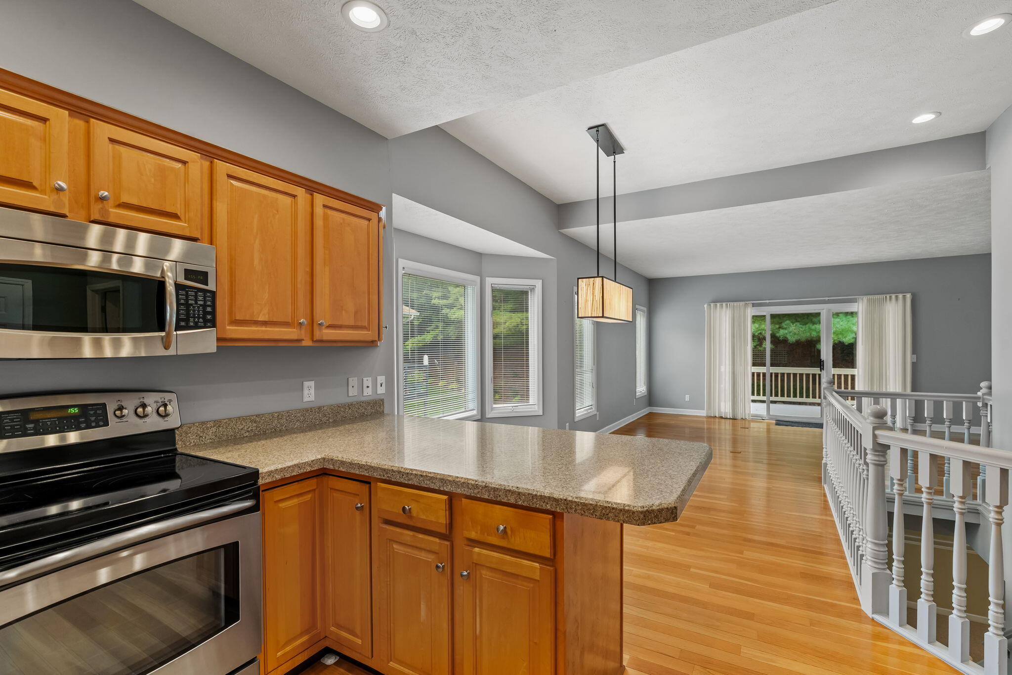 458 Amity Street 24