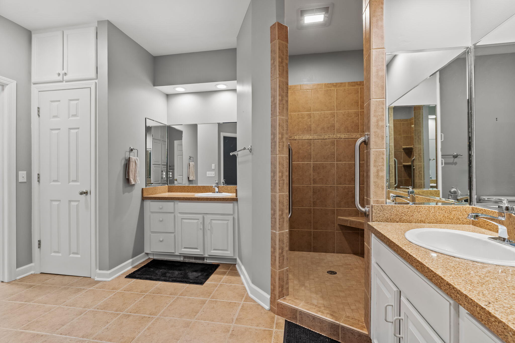 458 Amity Street 24