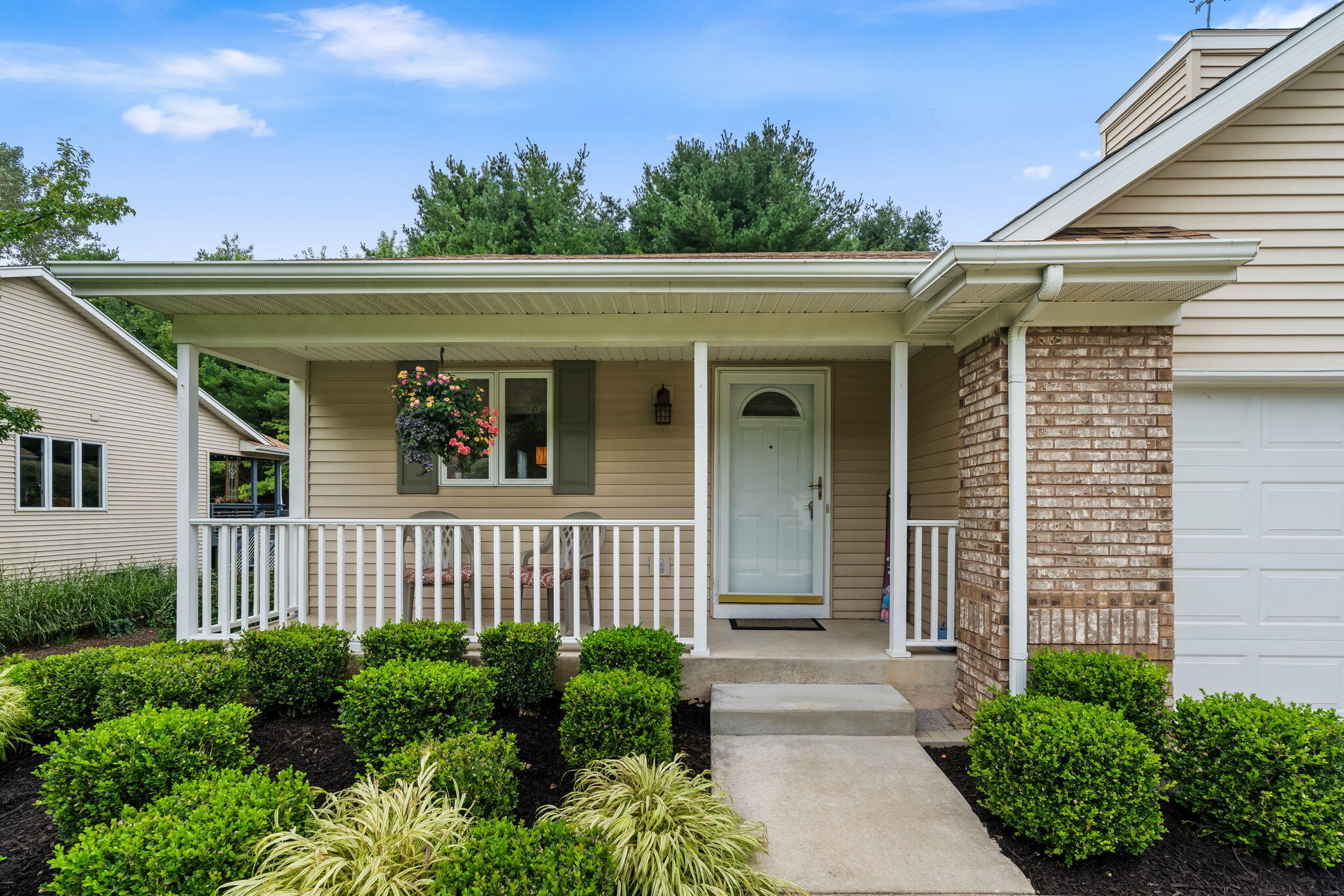 458 Amity Street 24