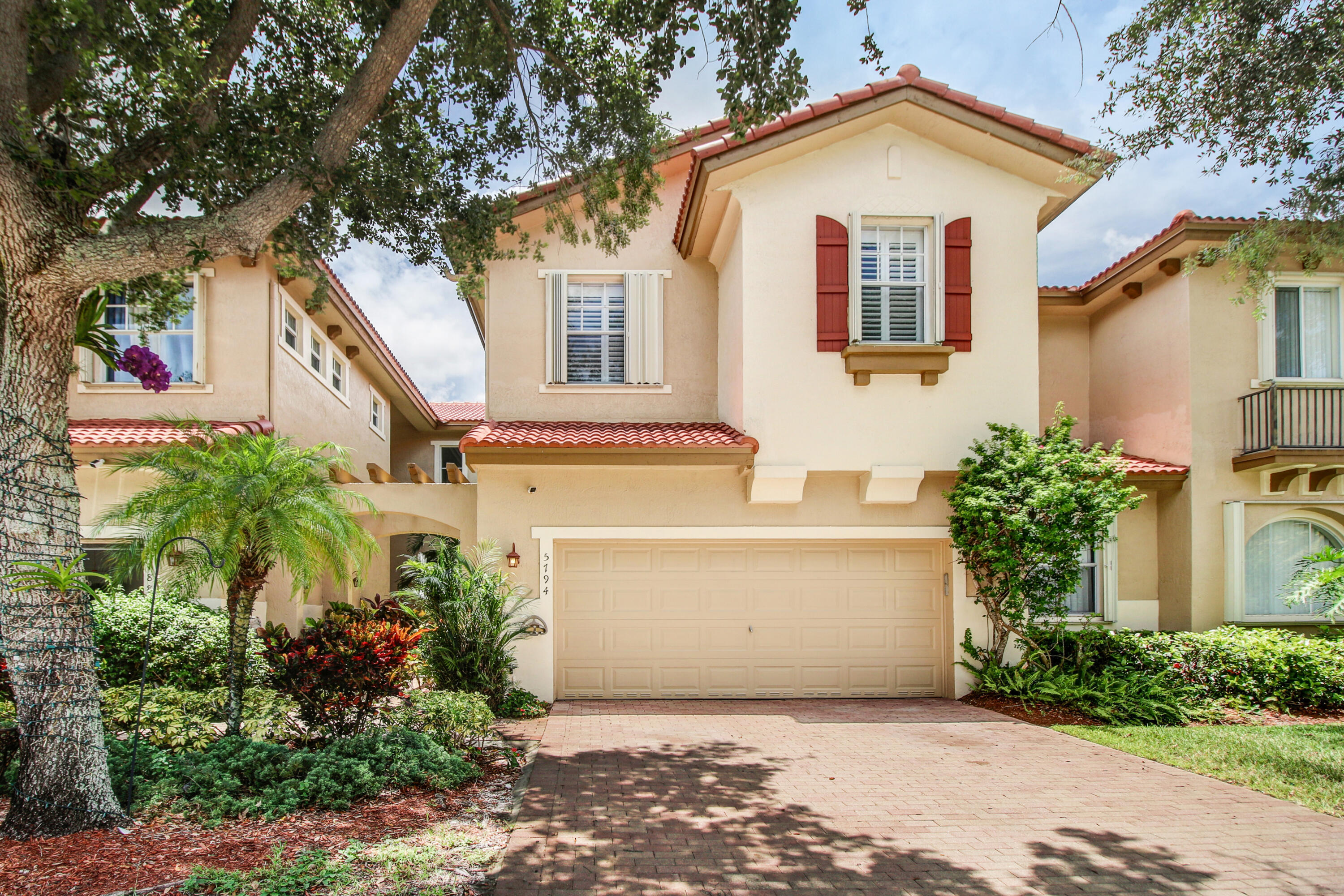 5794 NW 119TH Terrace