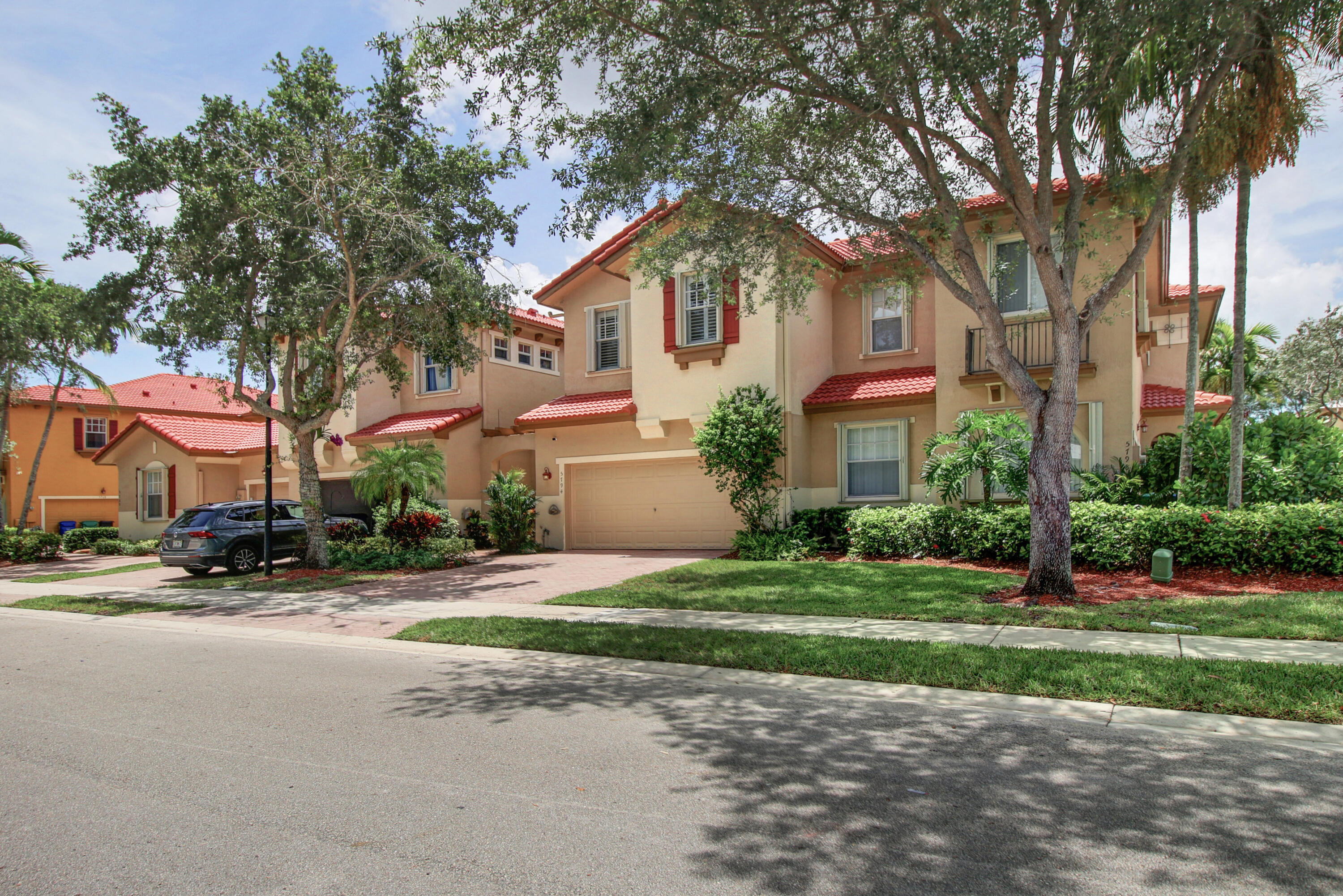 5794 NW 119TH Terrace