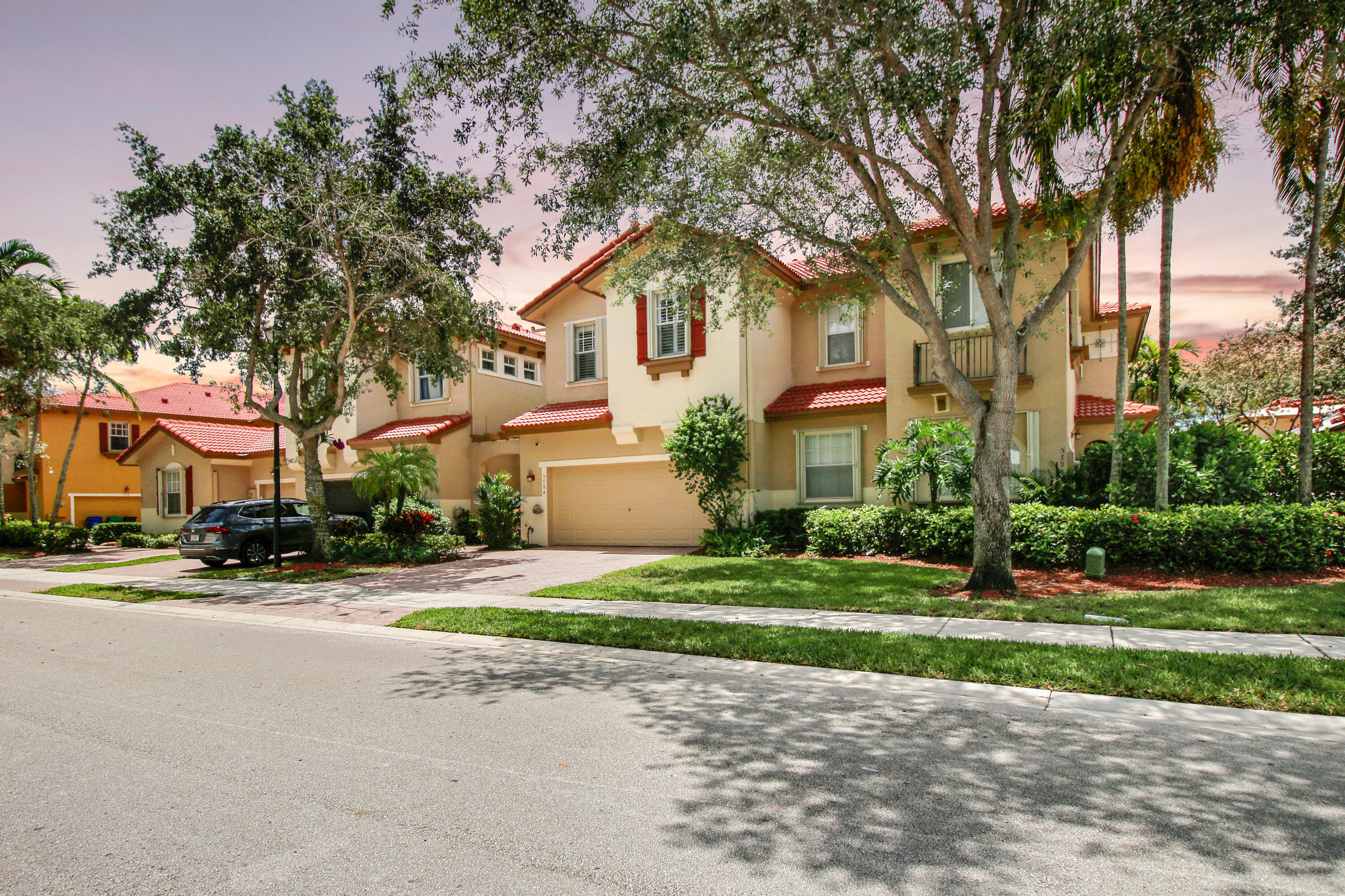 5794 NW 119TH Terrace