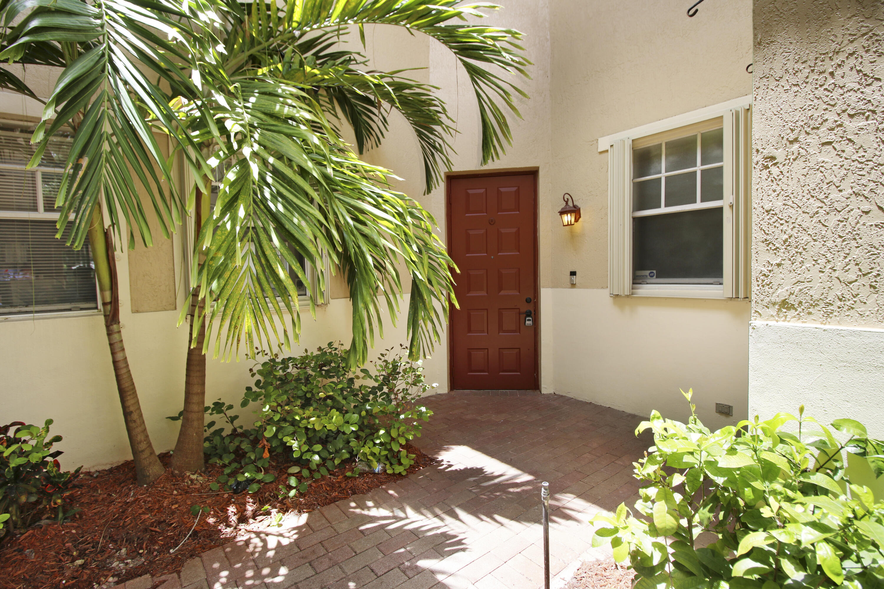 5794 NW 119TH Terrace