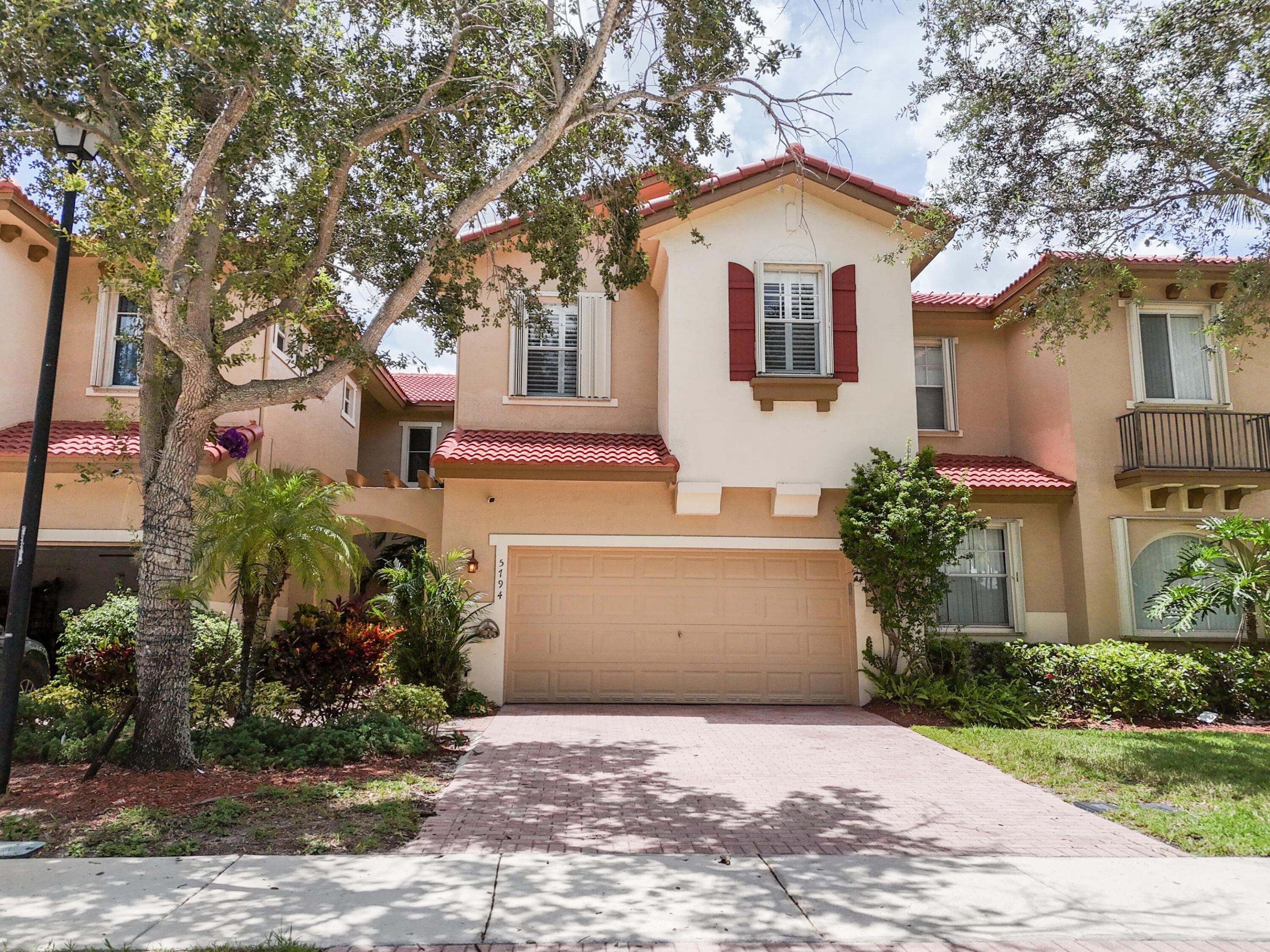 5794 NW 119TH Terrace
