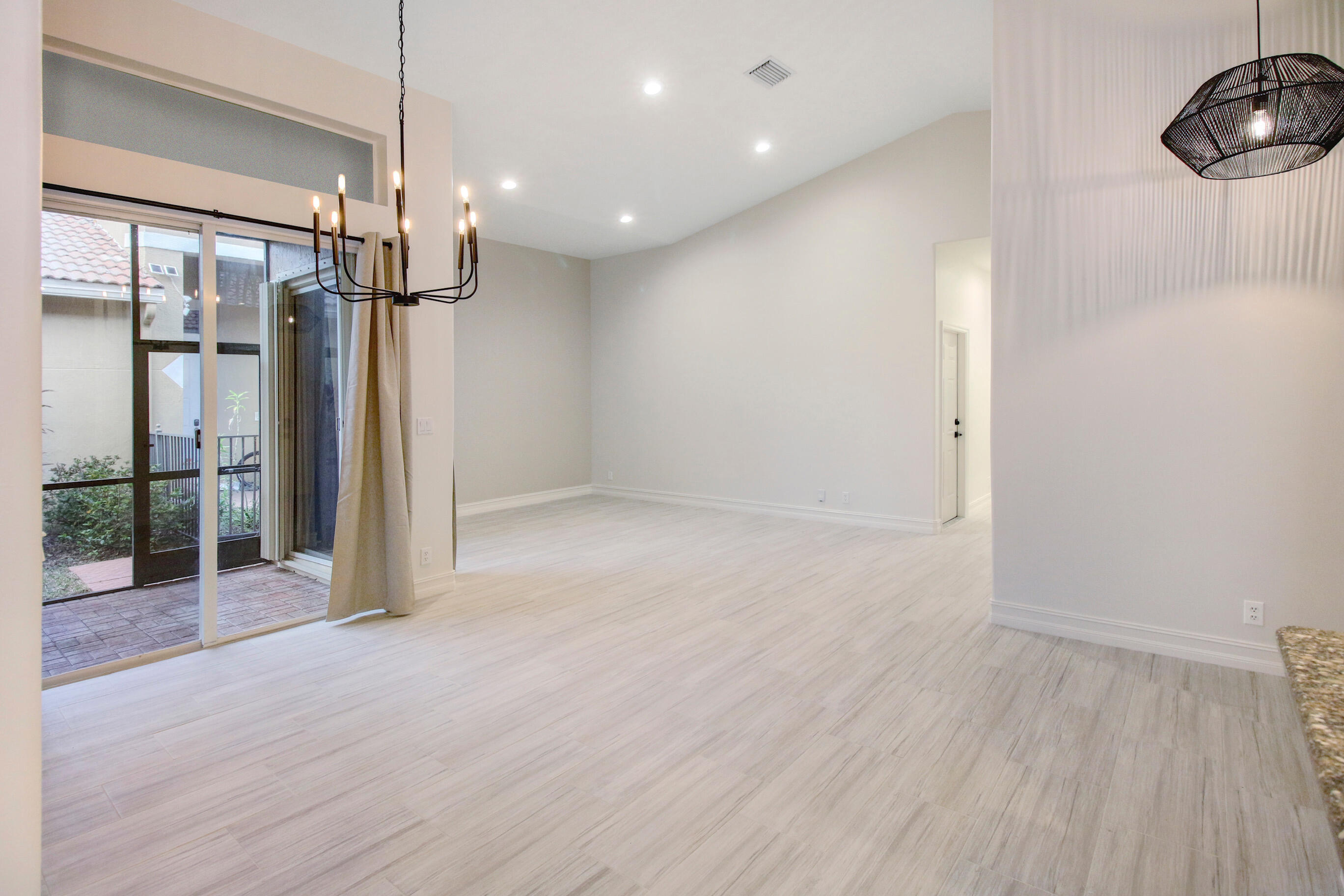 5840 NW 122nd Terrace