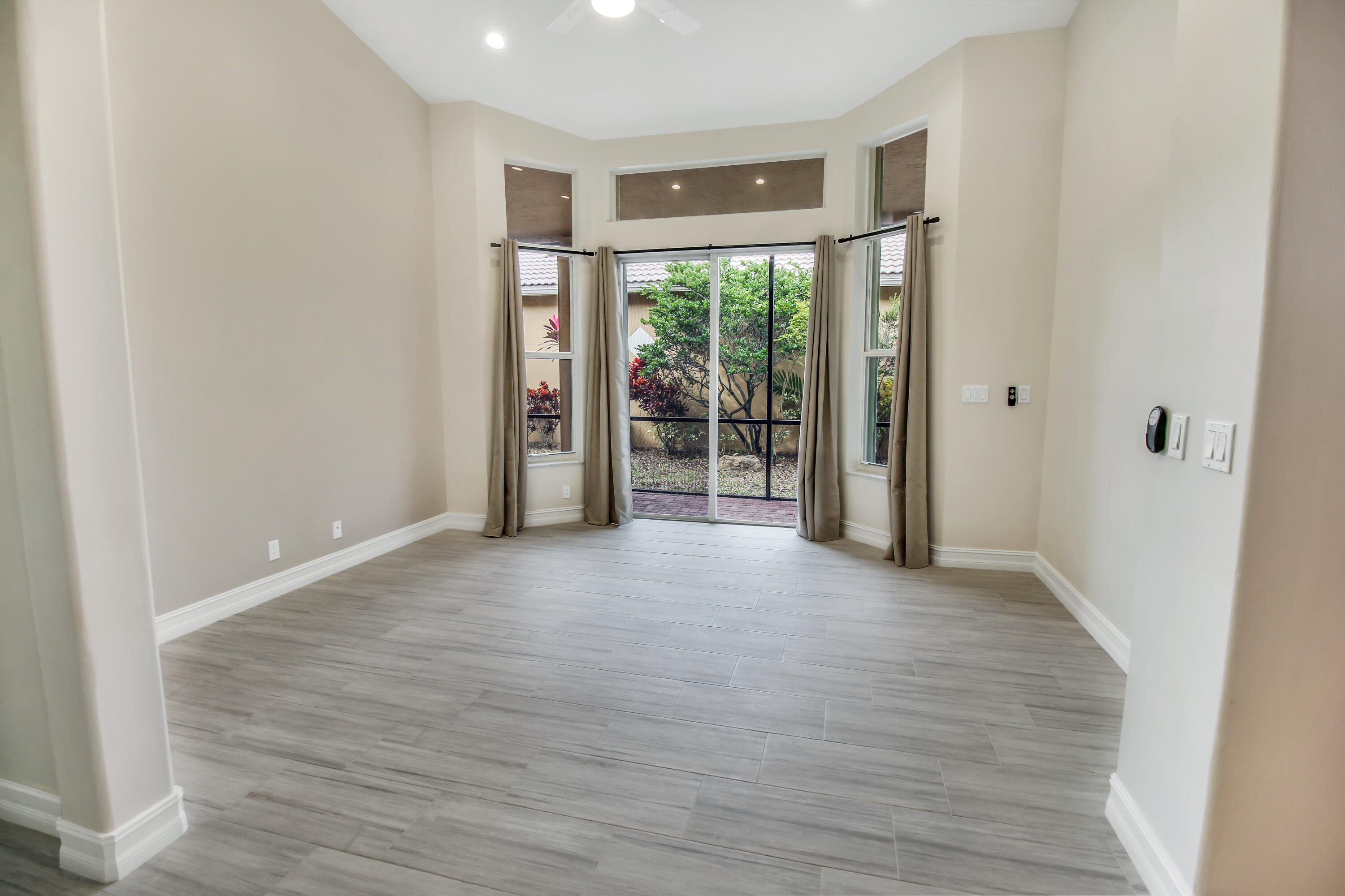 5840 NW 122nd Terrace