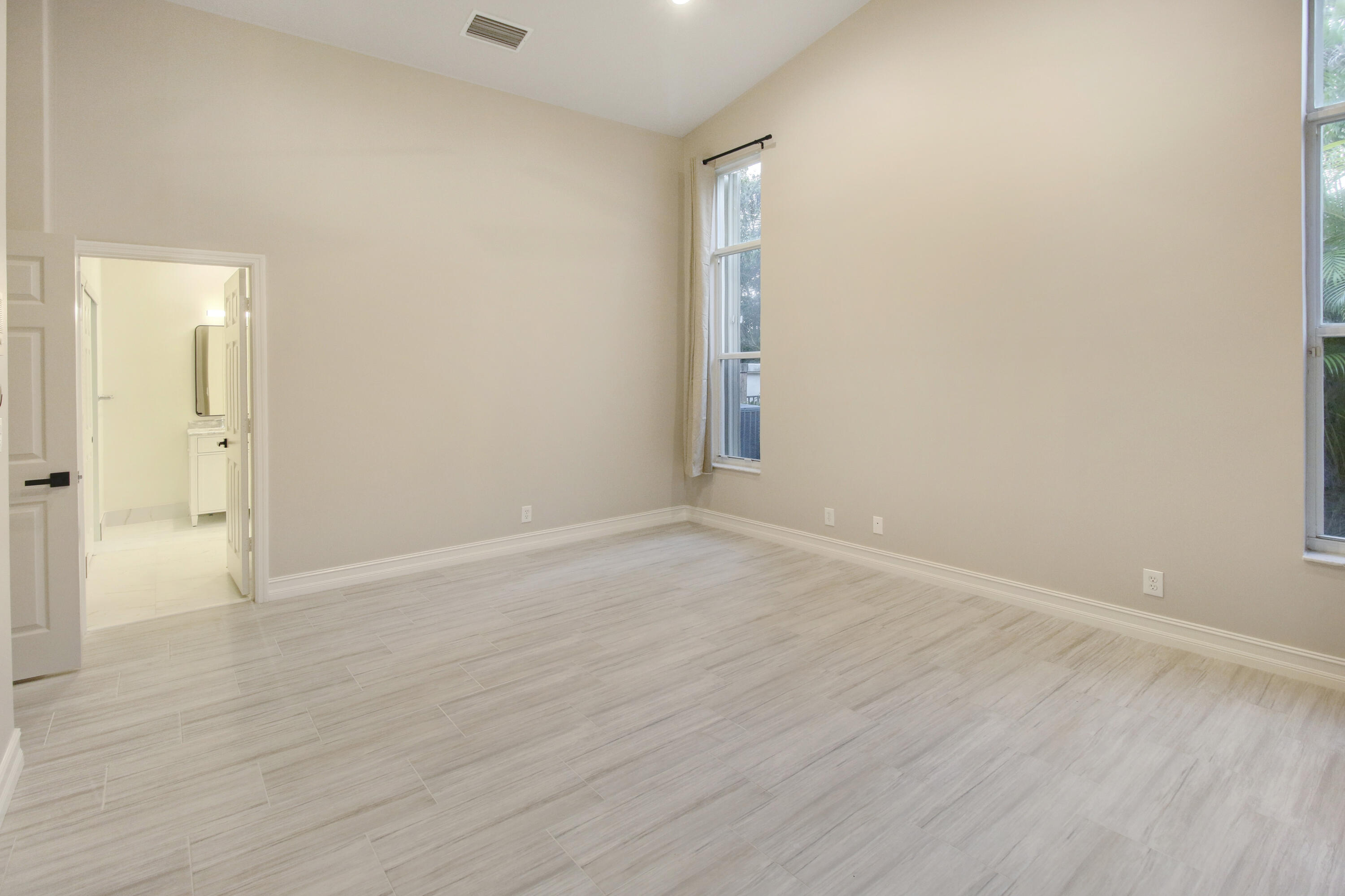 5840 NW 122nd Terrace