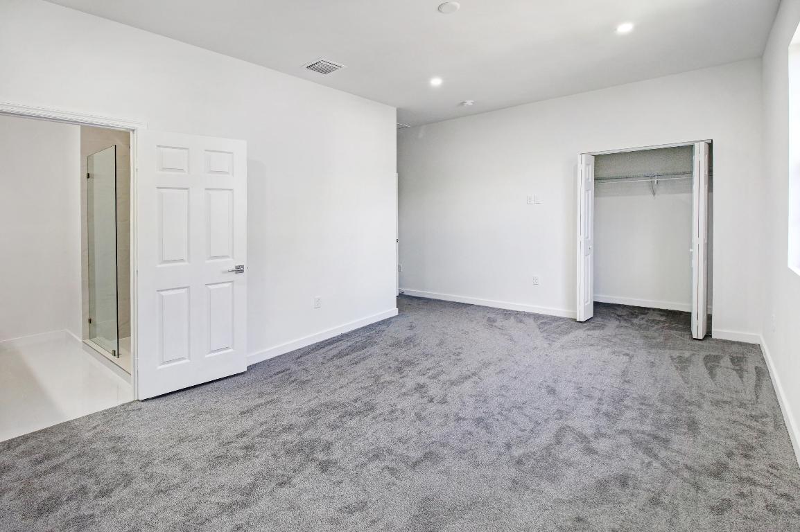 1285 Crystal Way 102b