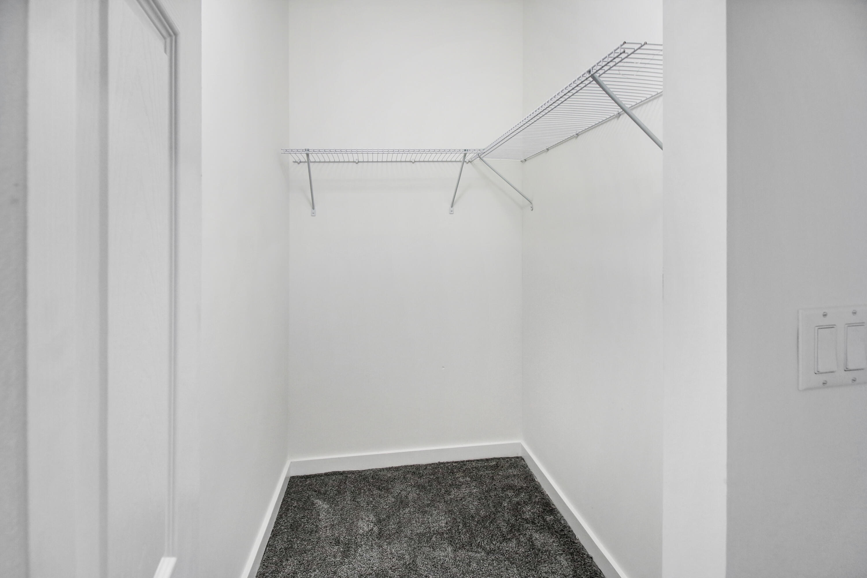 1285 Crystal Way 102b