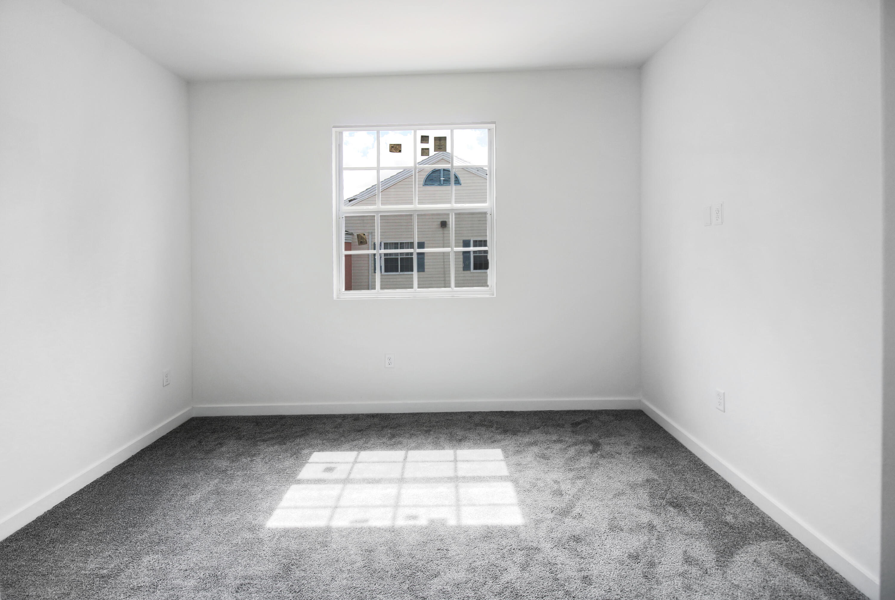 1285 Crystal Way 102b