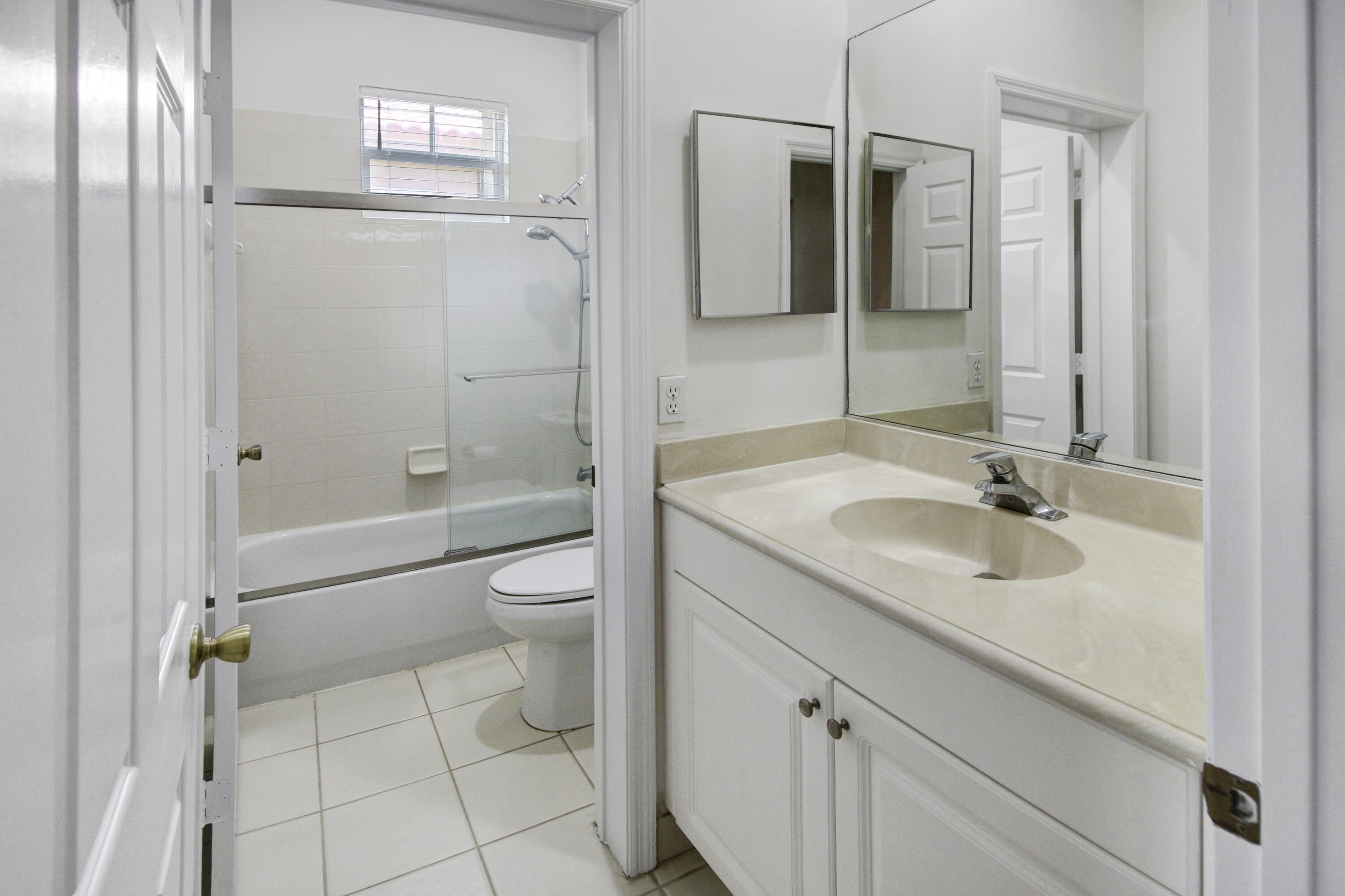 5794 NW 119th Terrace