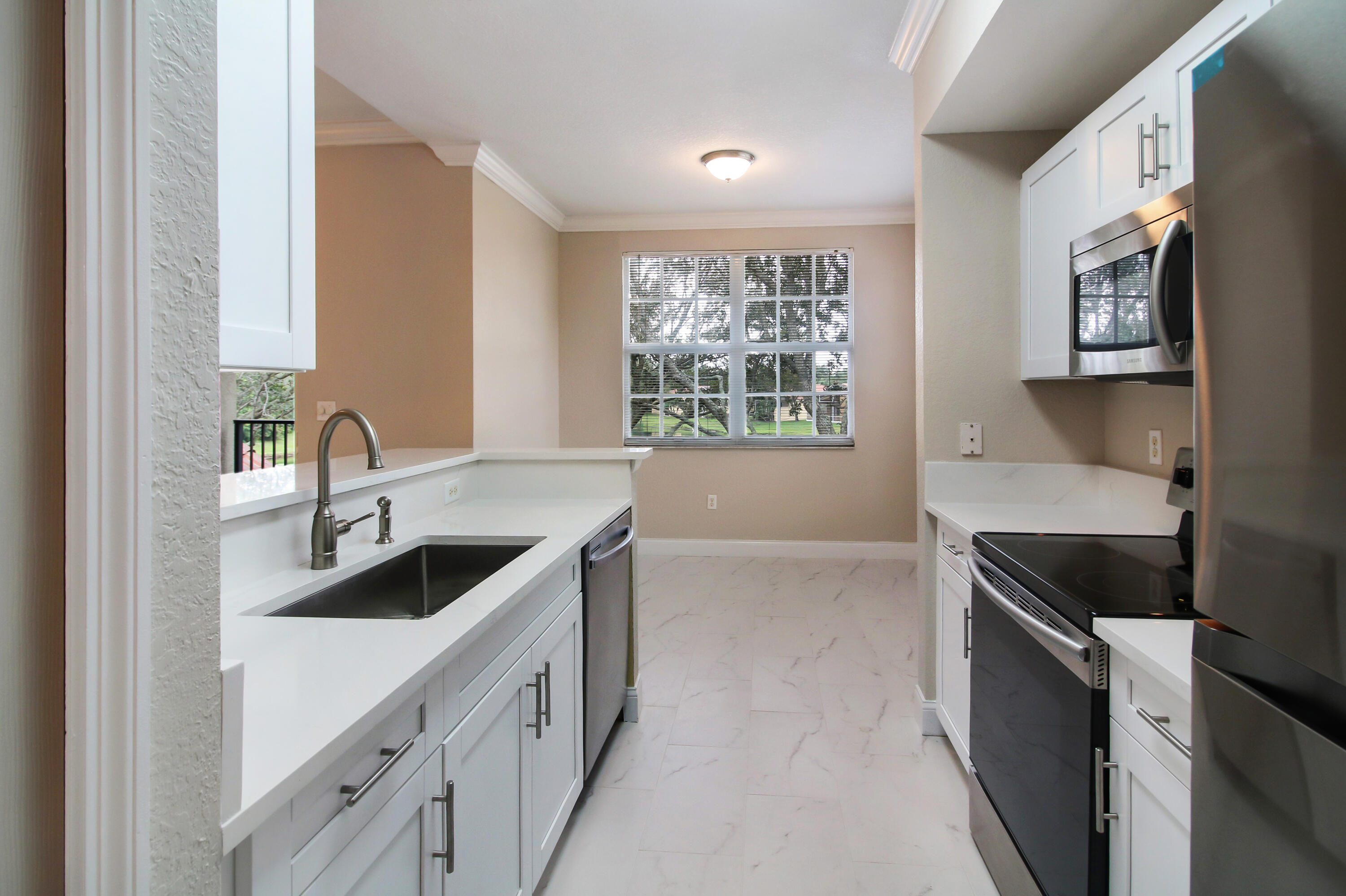 15175 Michelangelo Boulevard 208