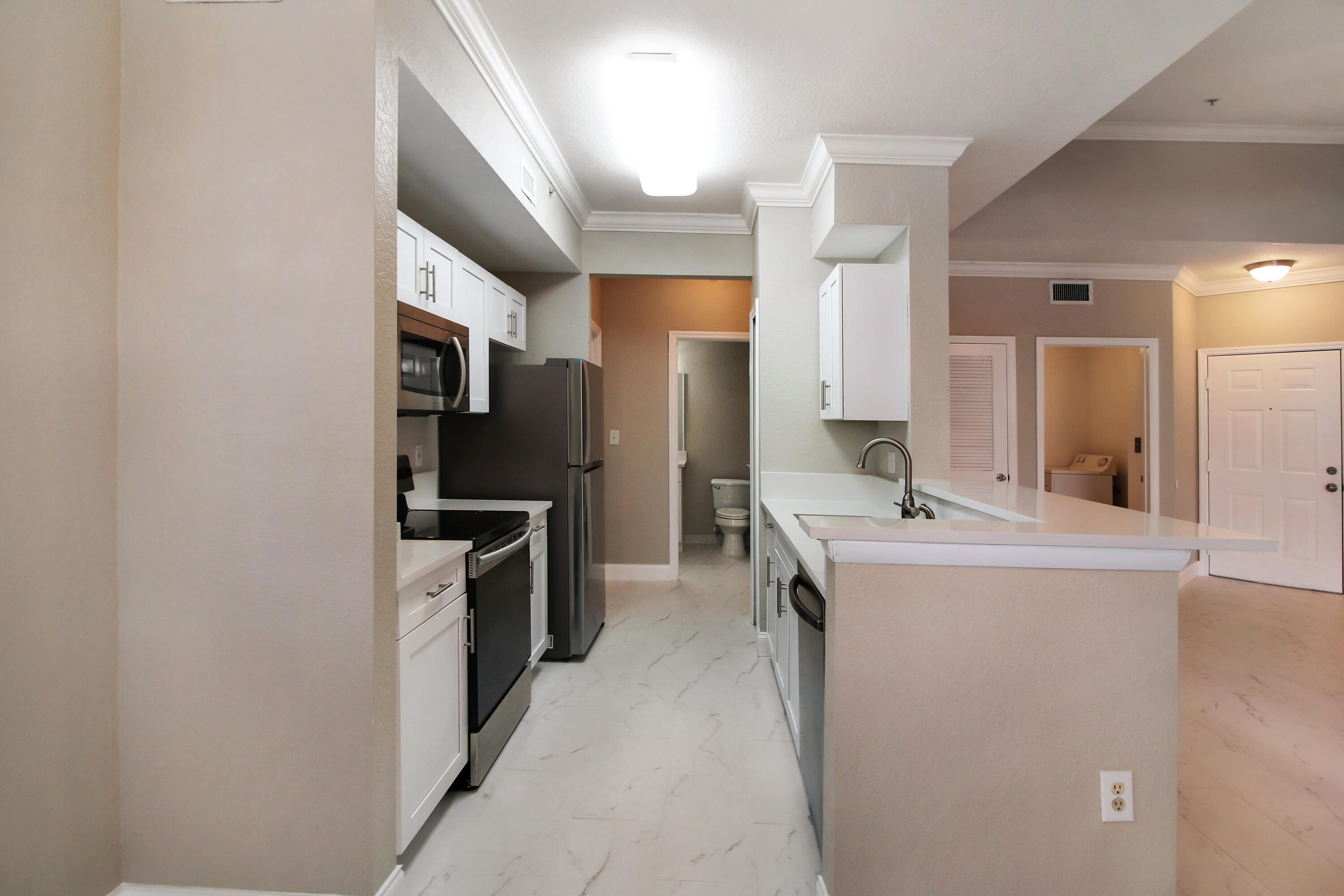 15175 Michelangelo Boulevard 208