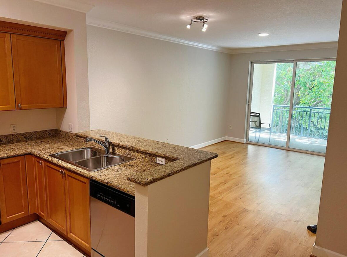 4206 Renaissance Way 206