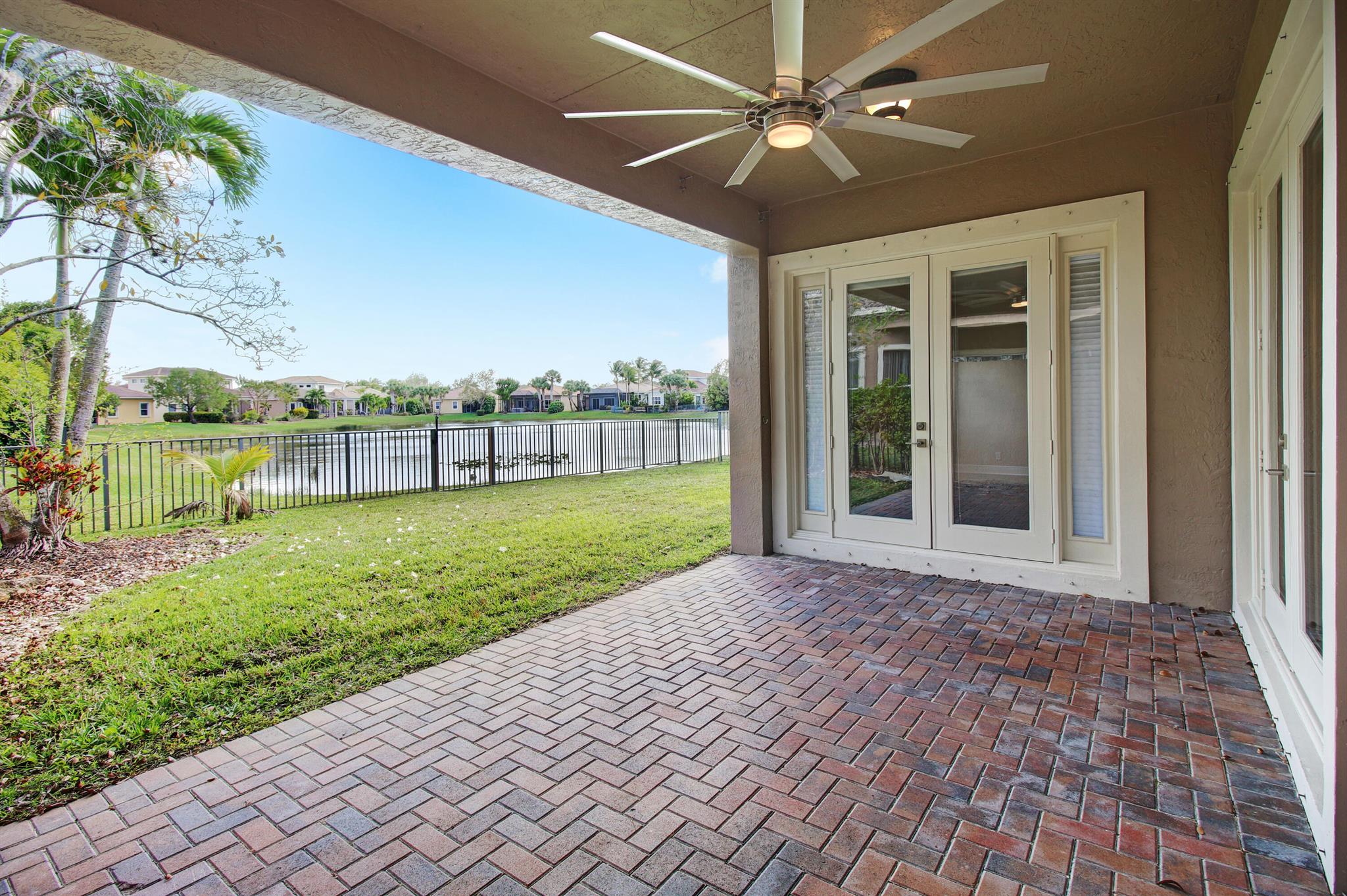 12370 NW 78th Manor