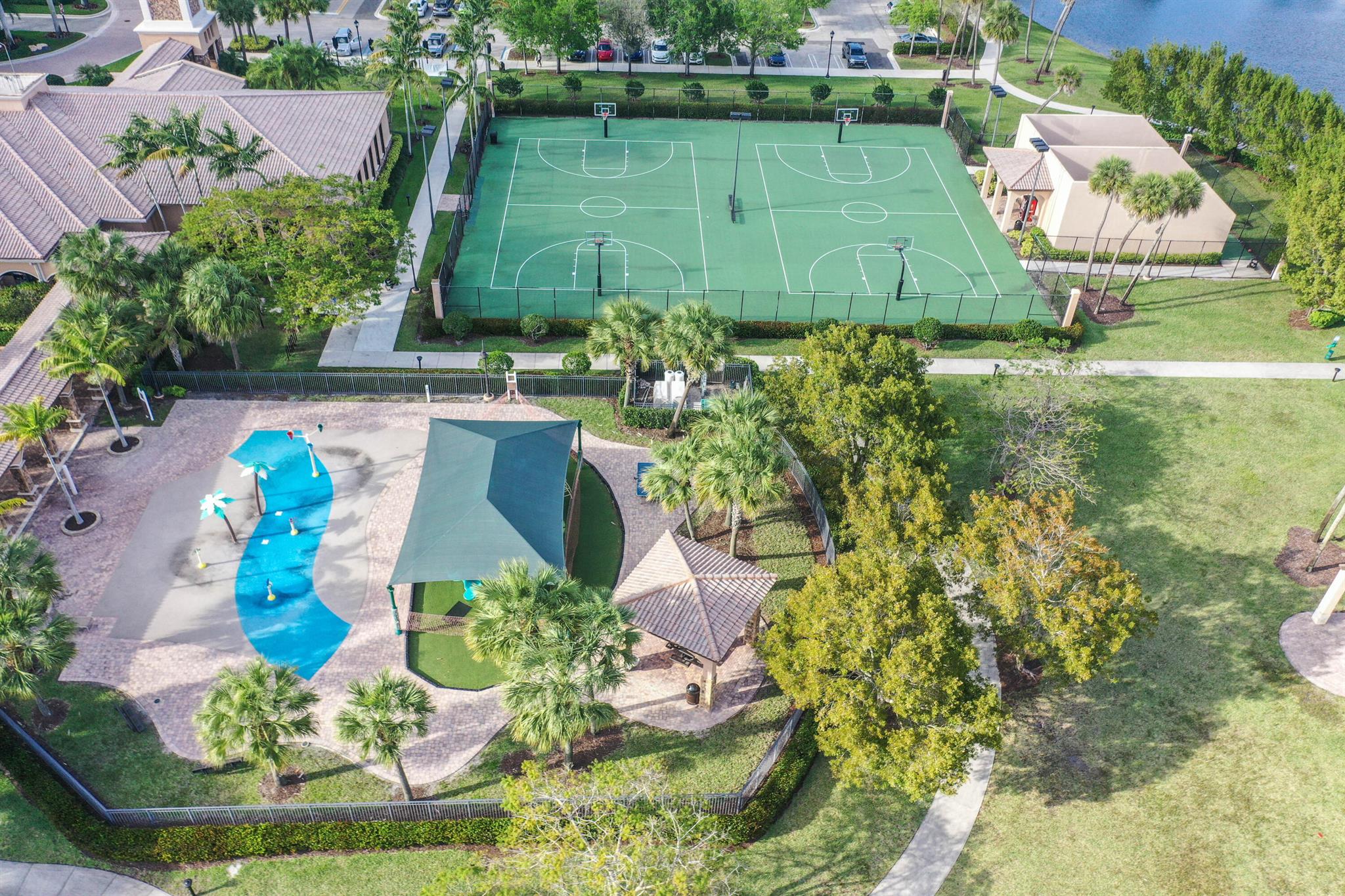 12370 NW 78th Manor