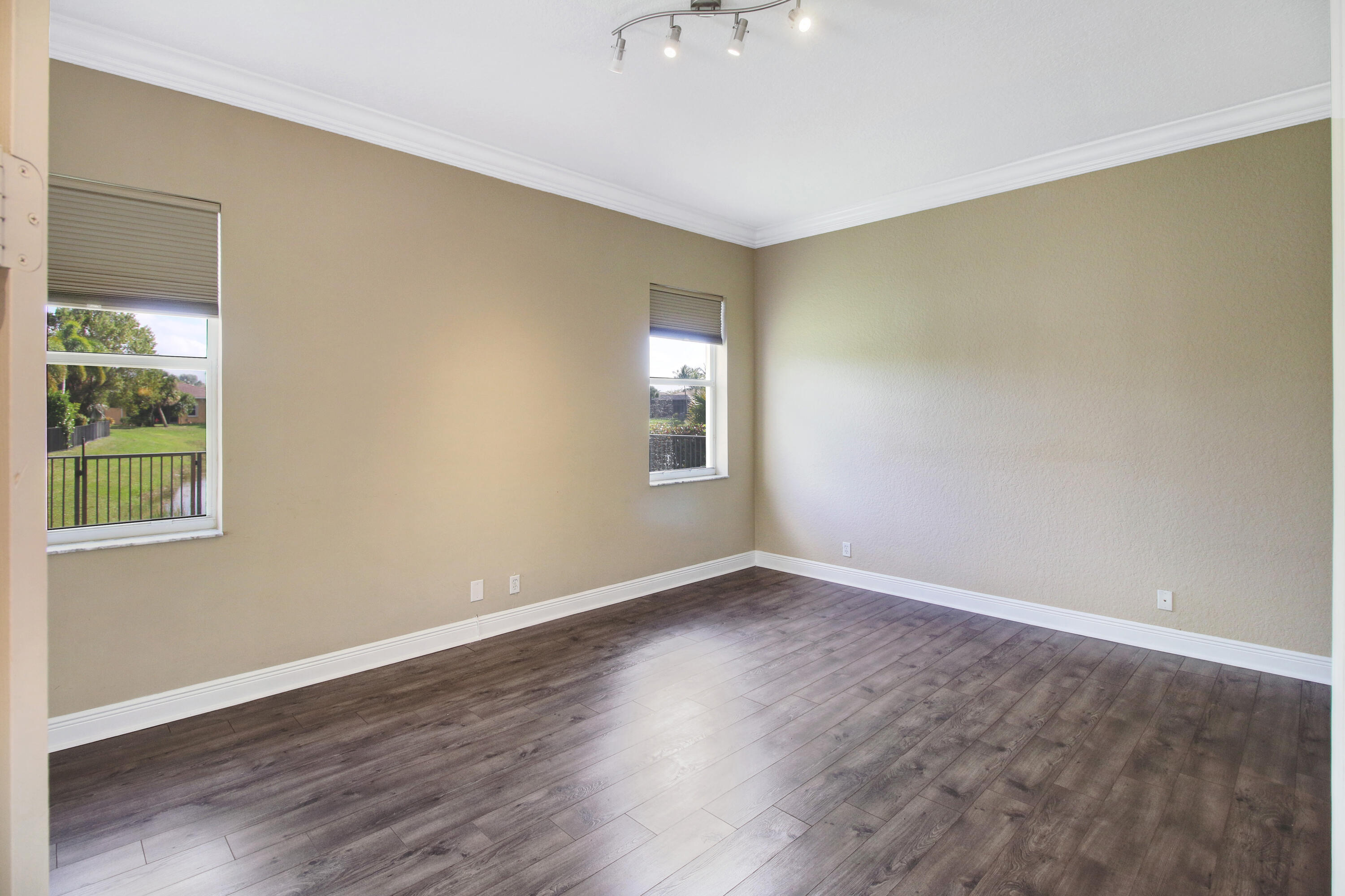 12370 NW 78th Manor