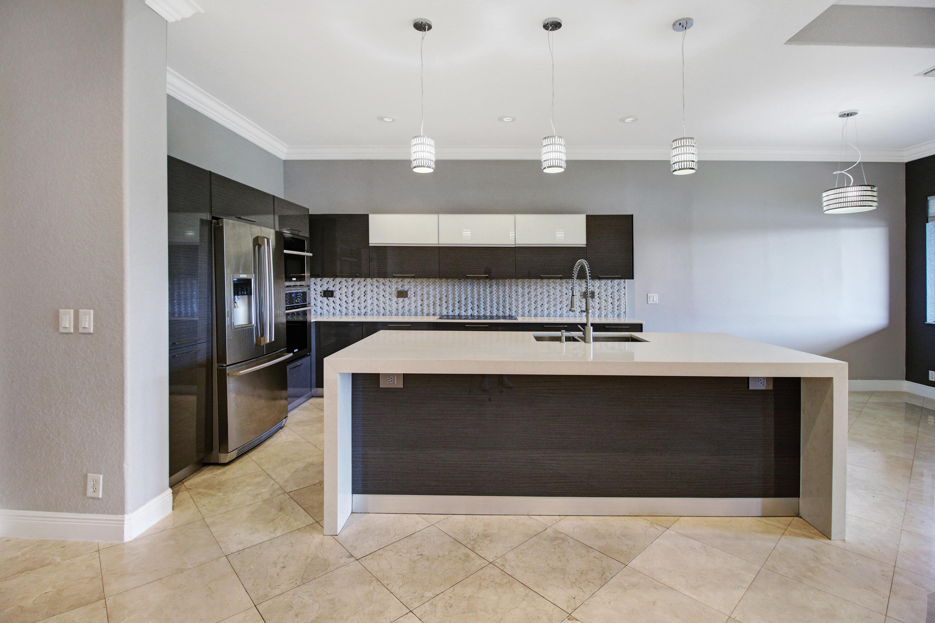 12370 NW 78th Manor