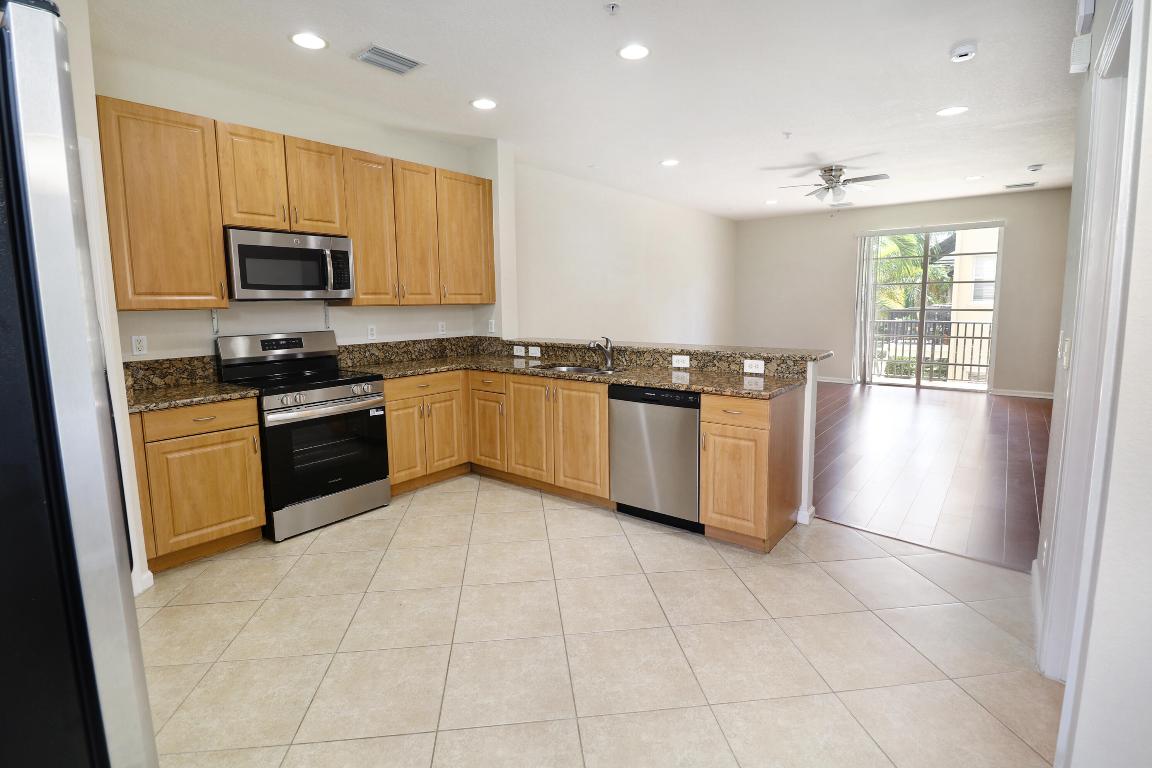 143 Greenwich Circle