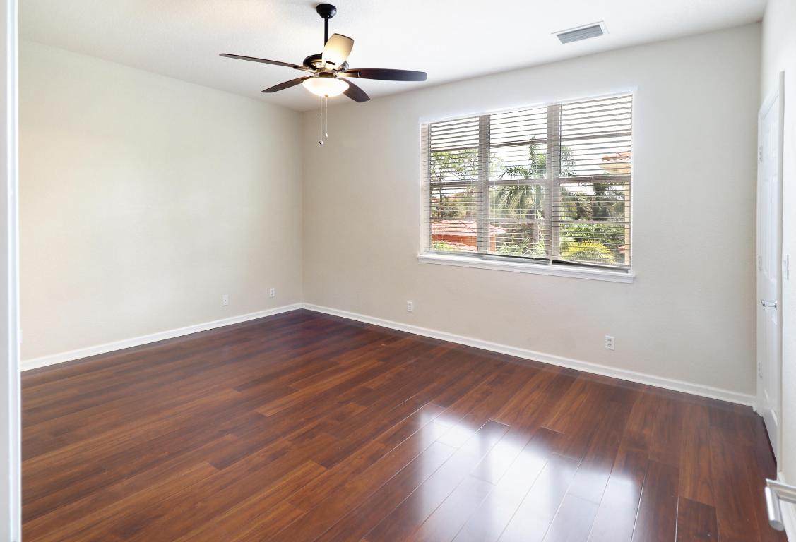 143 Greenwich Circle