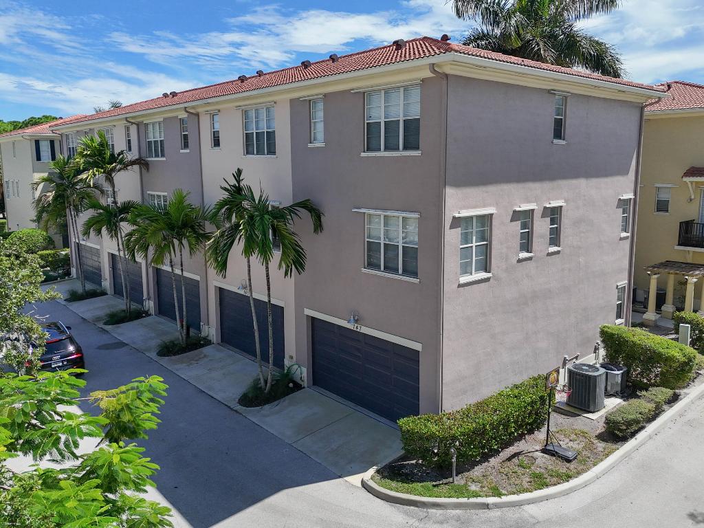 143 Greenwich Circle