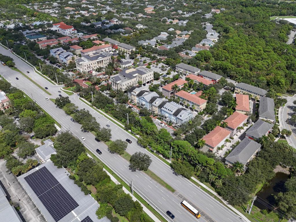 143 Greenwich Circle