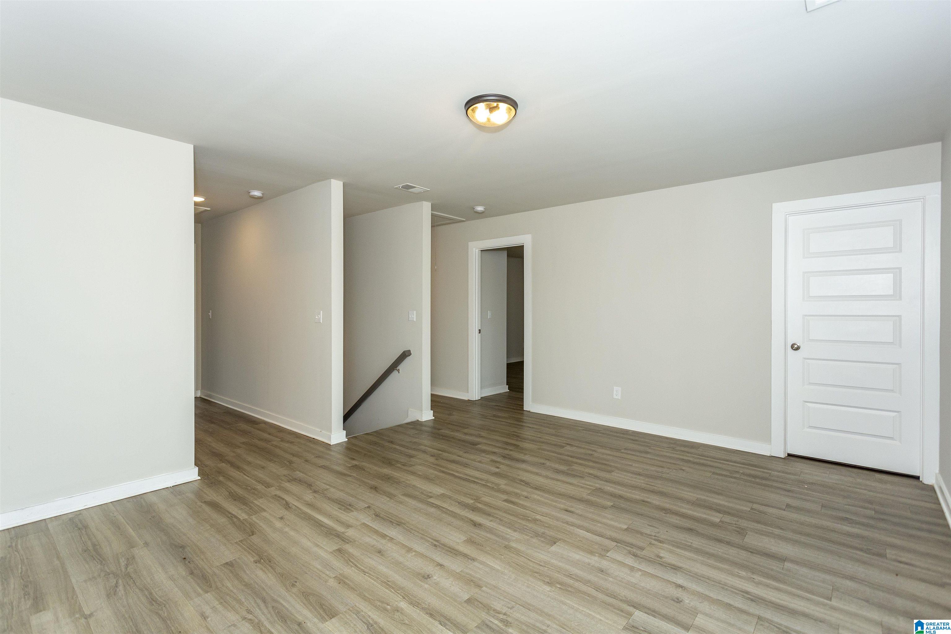 505 RIDGE VIEW CIRCLE