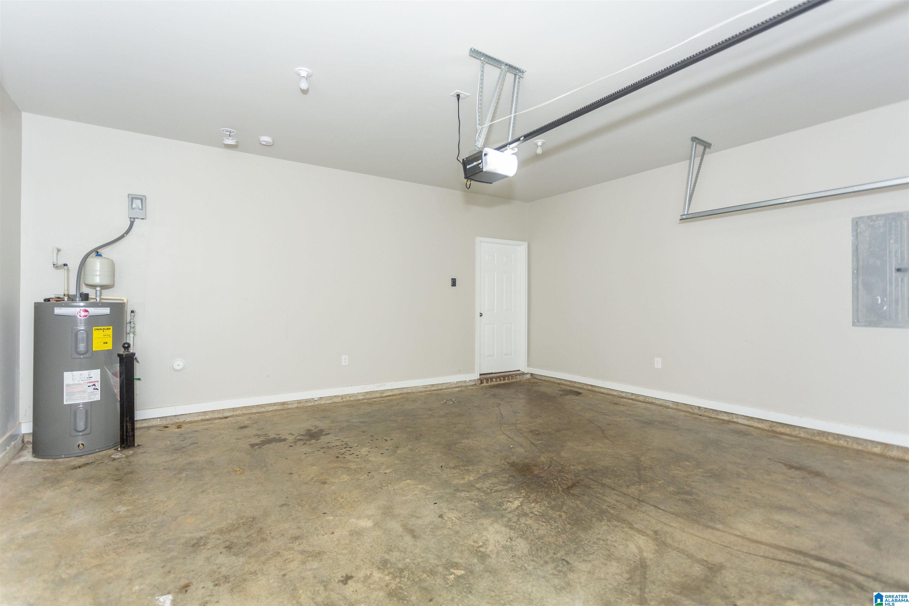 505 RIDGE VIEW CIRCLE
