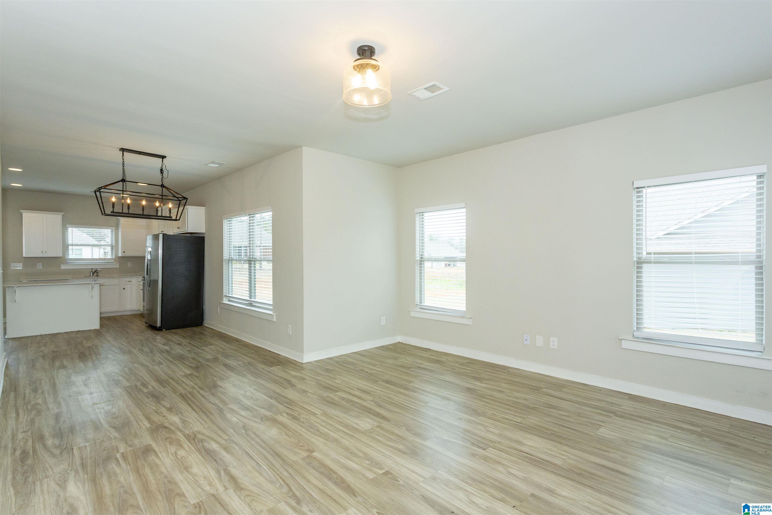 505 RIDGE VIEW CIRCLE