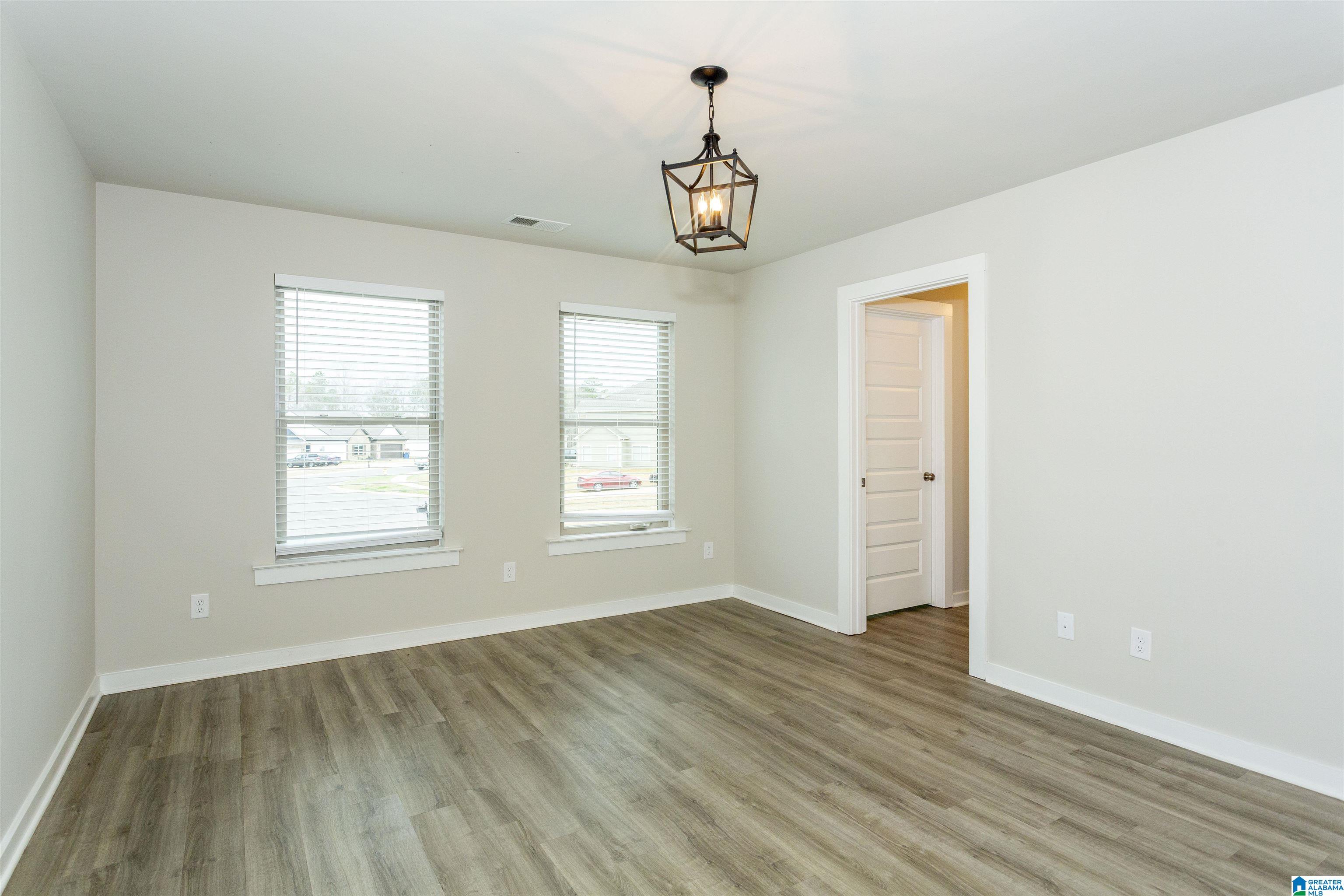 505 RIDGE VIEW CIRCLE
