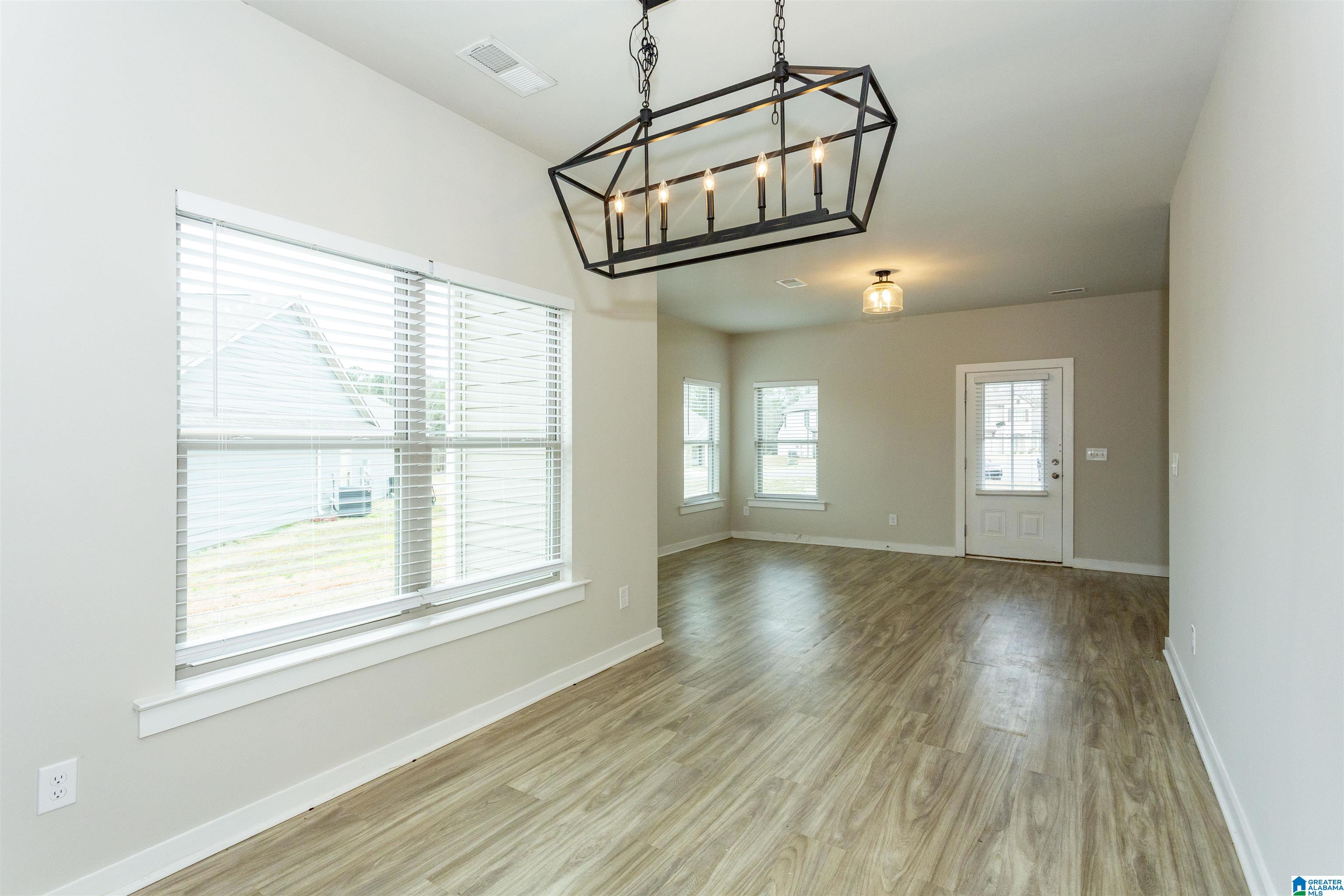 505 RIDGE VIEW CIRCLE
