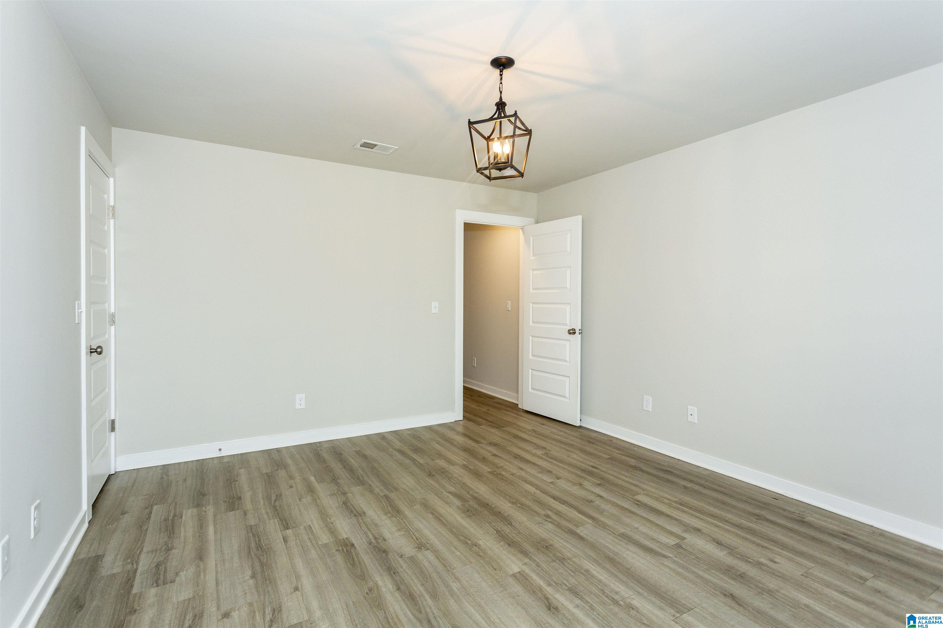505 RIDGE VIEW CIRCLE