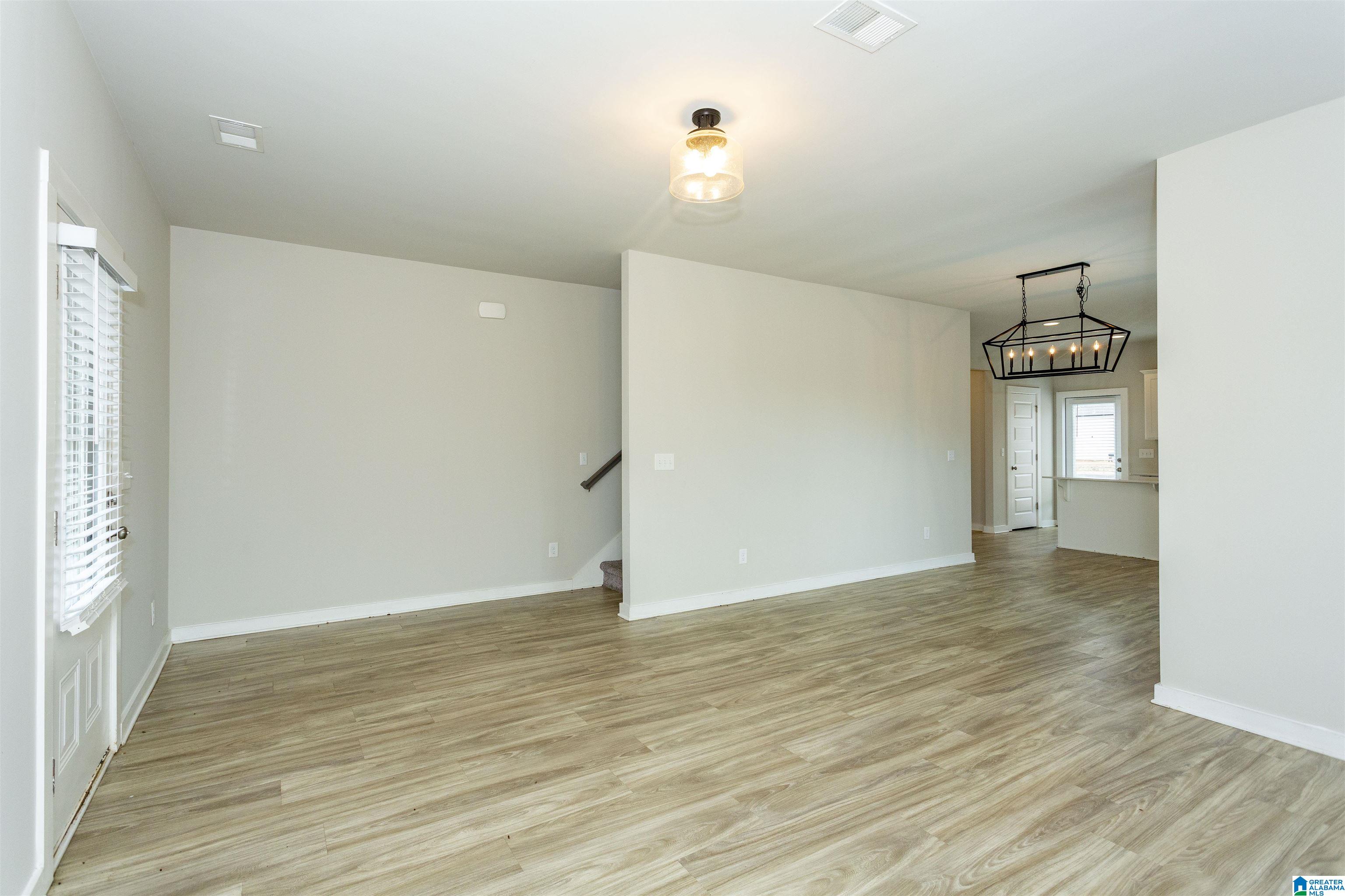 505 RIDGE VIEW CIRCLE