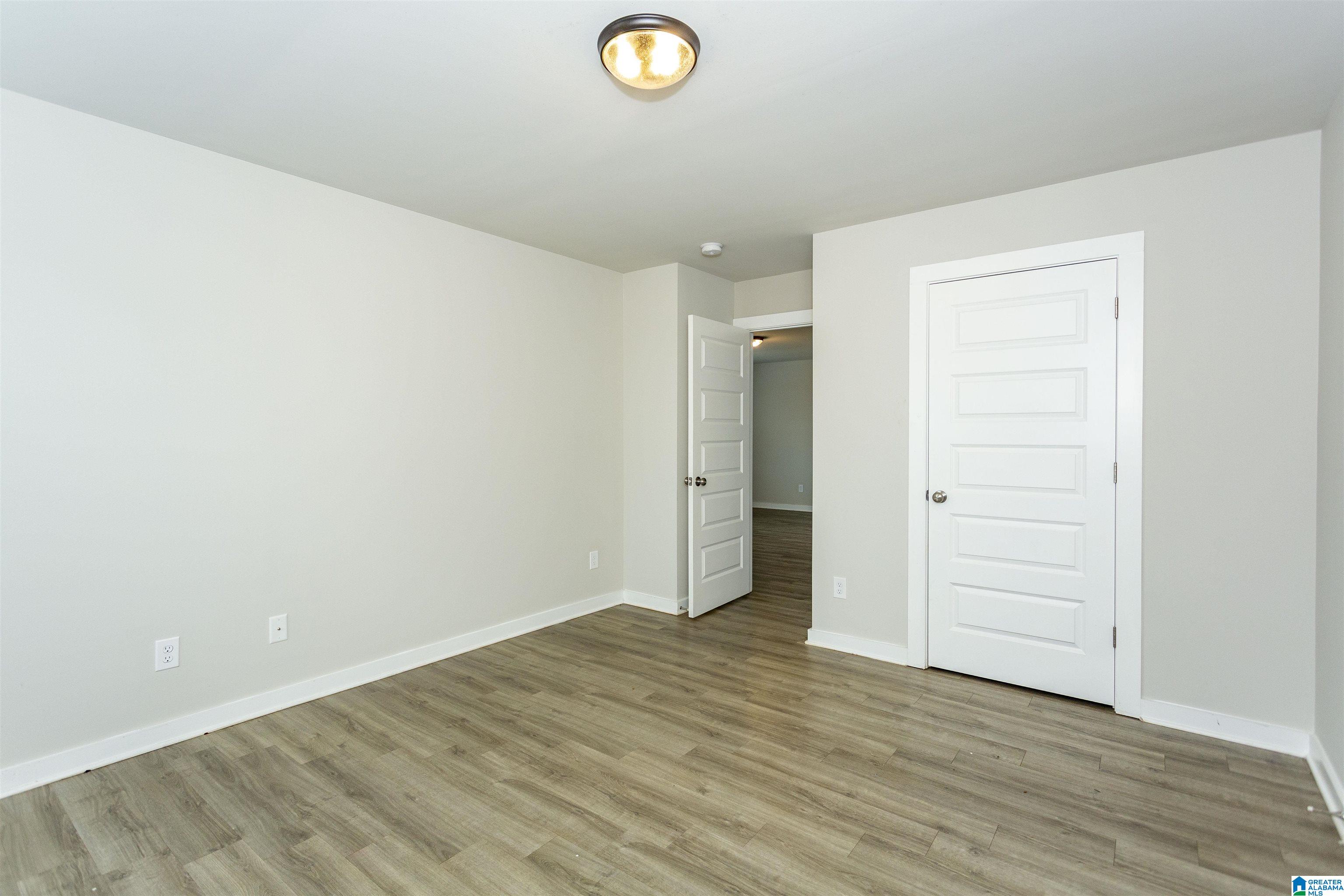 505 RIDGE VIEW CIRCLE