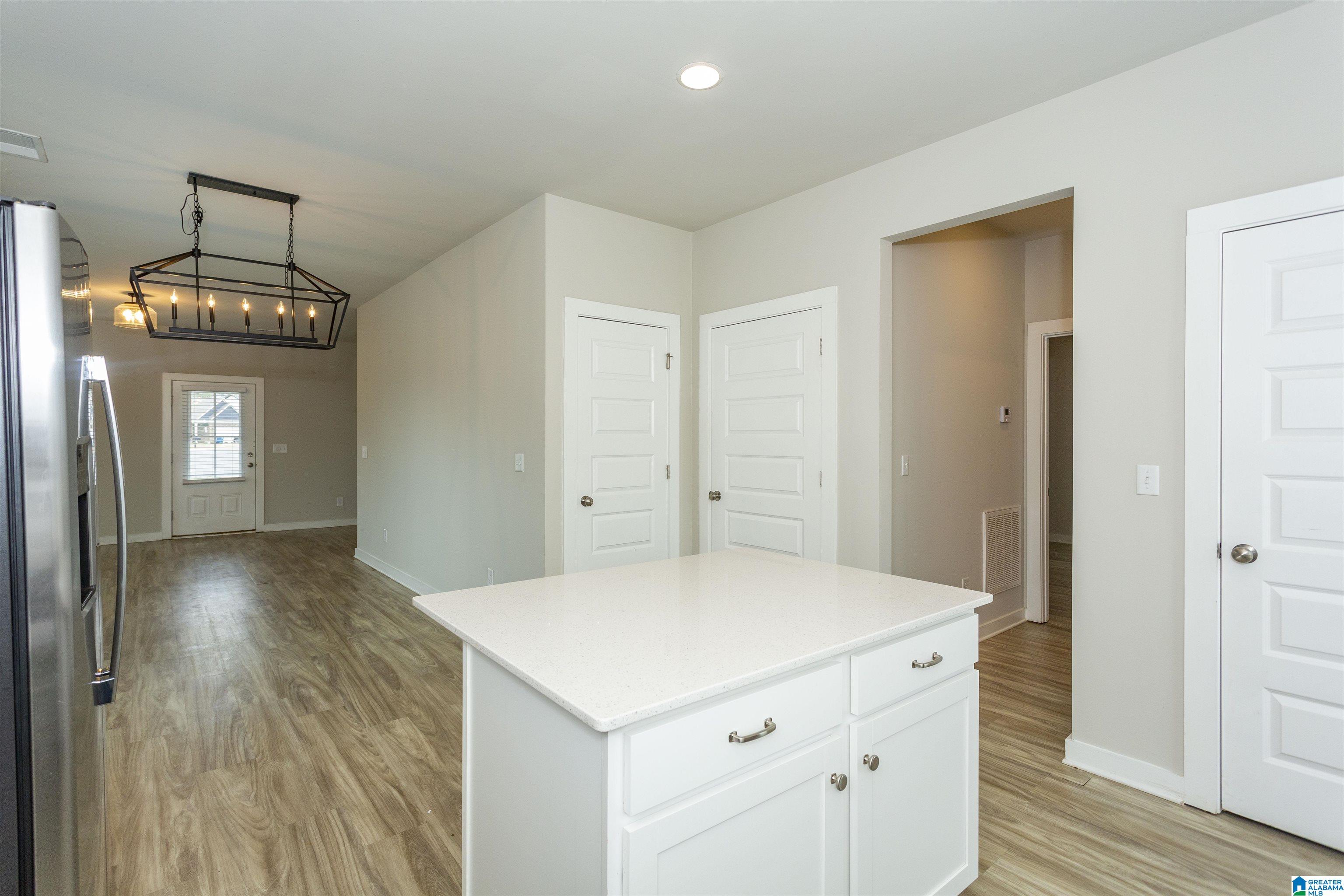 505 RIDGE VIEW CIRCLE