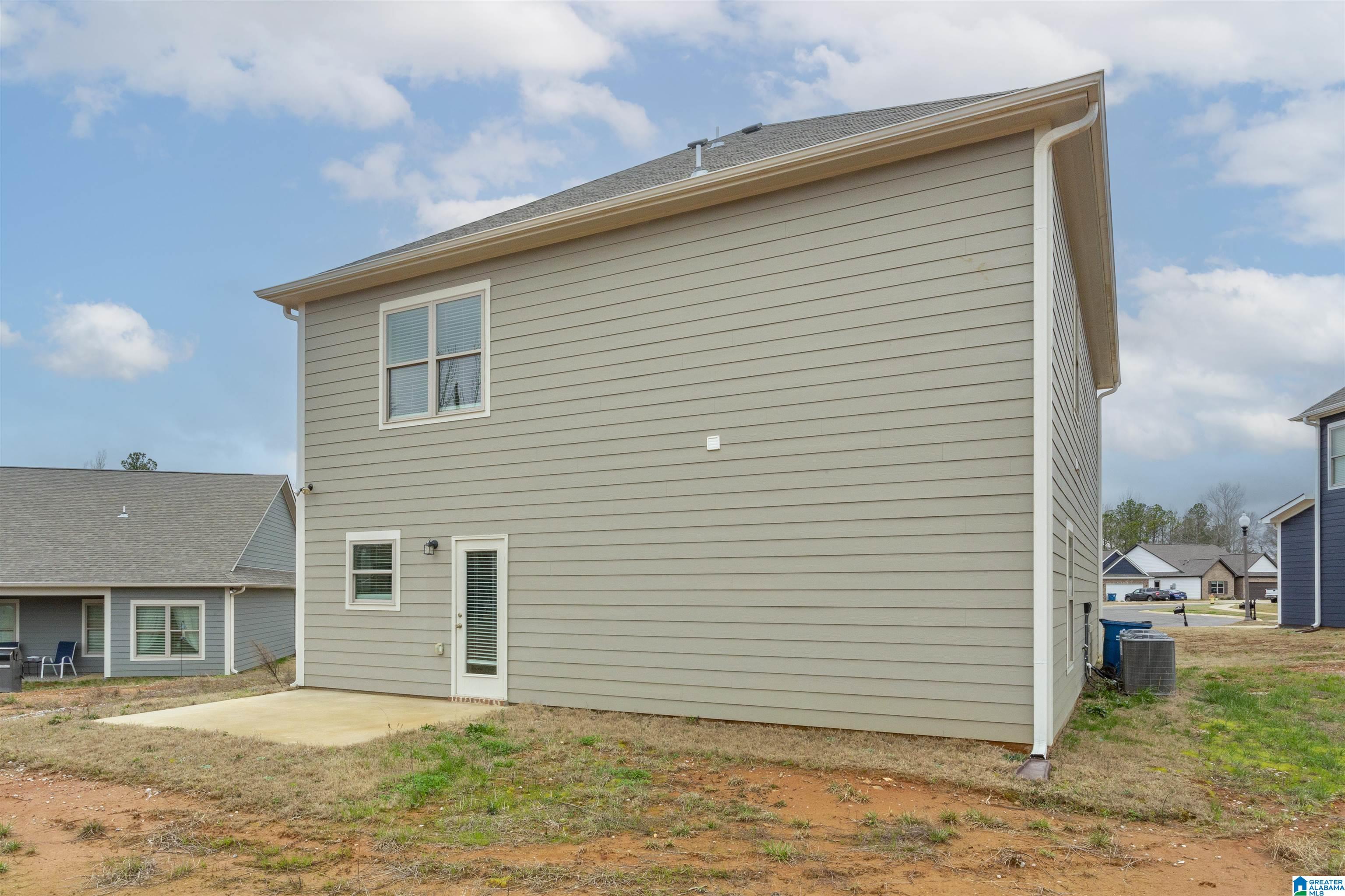 505 RIDGE VIEW CIRCLE