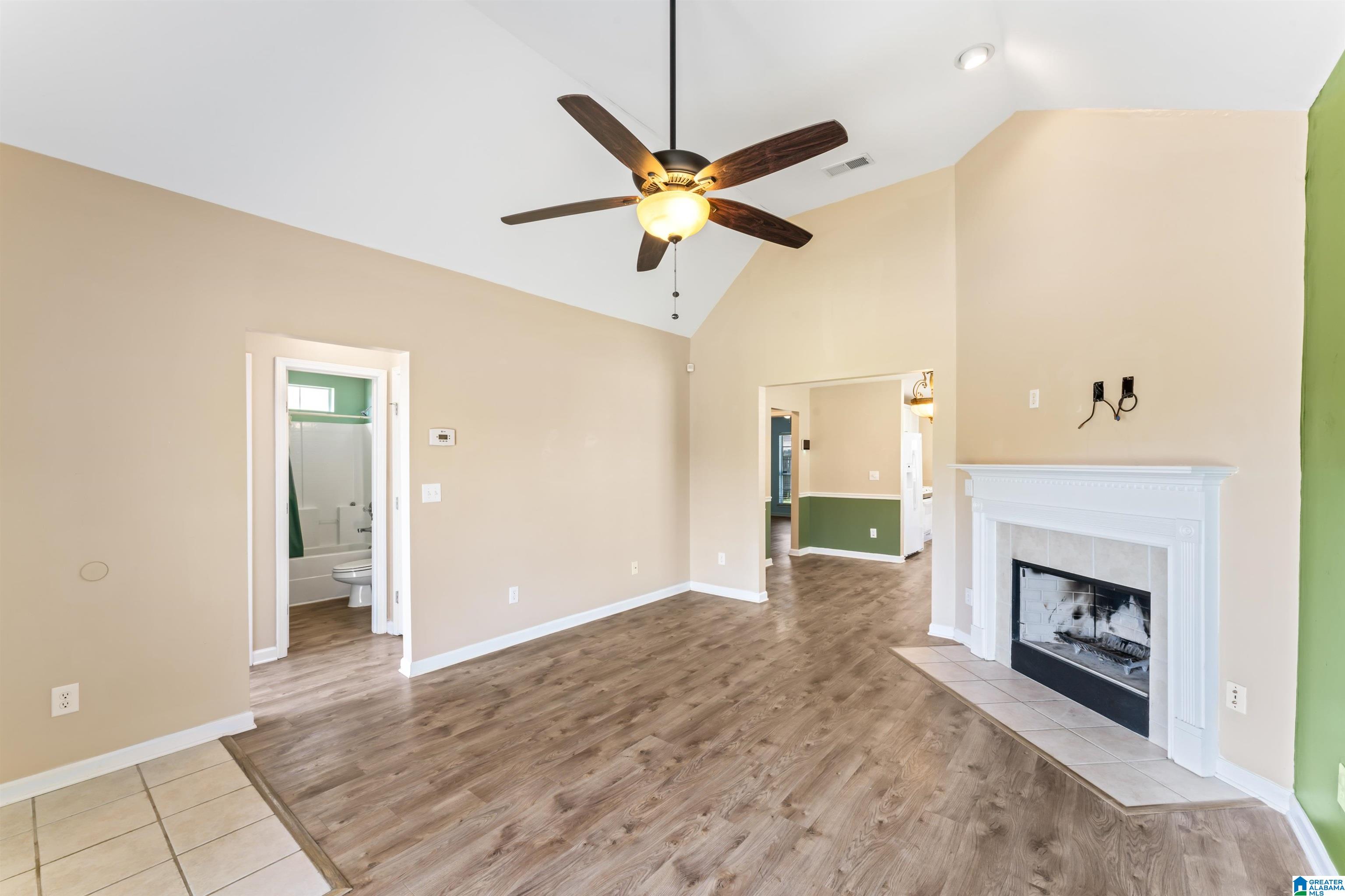 3918 CAYLAN COVE