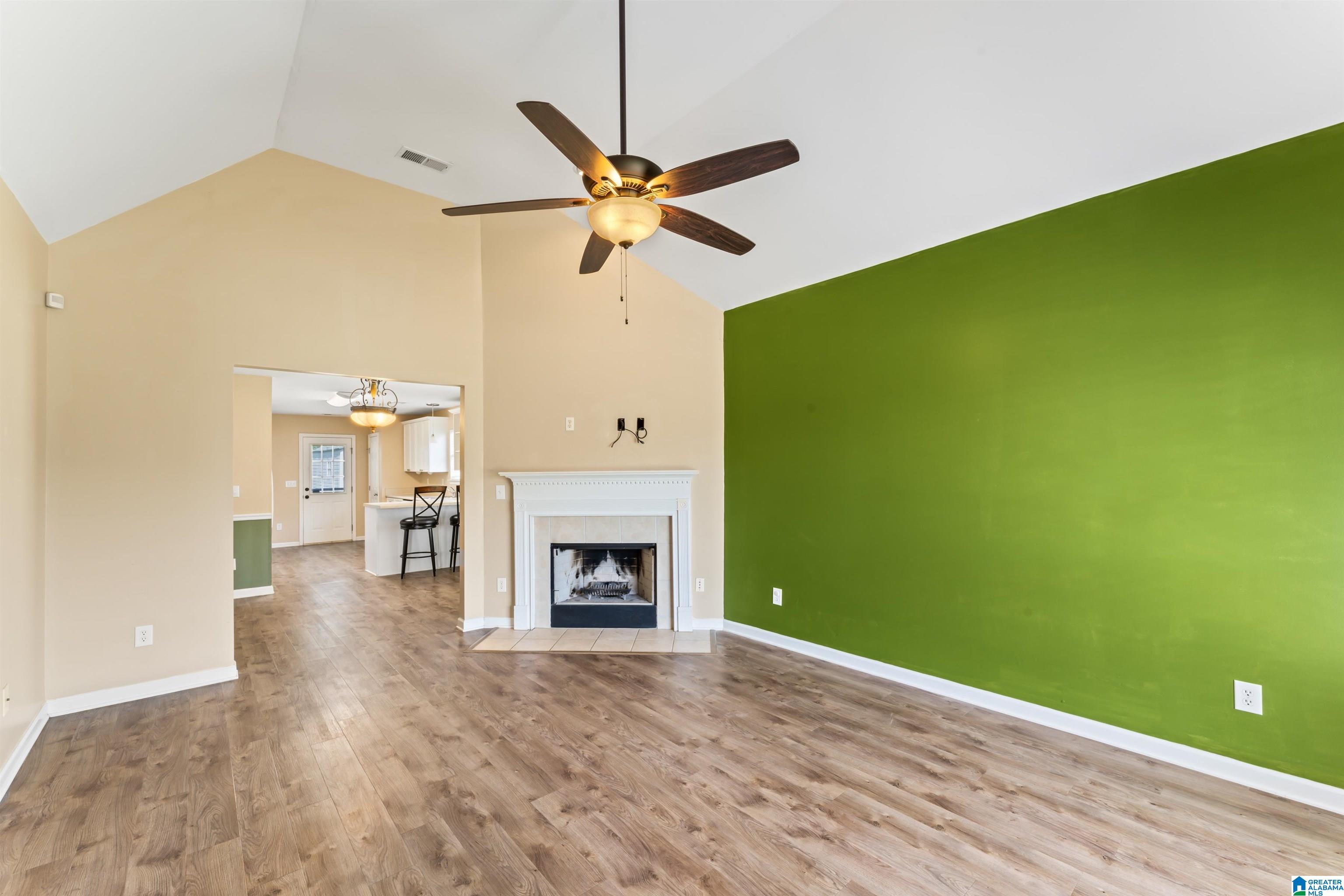 3918 CAYLAN COVE