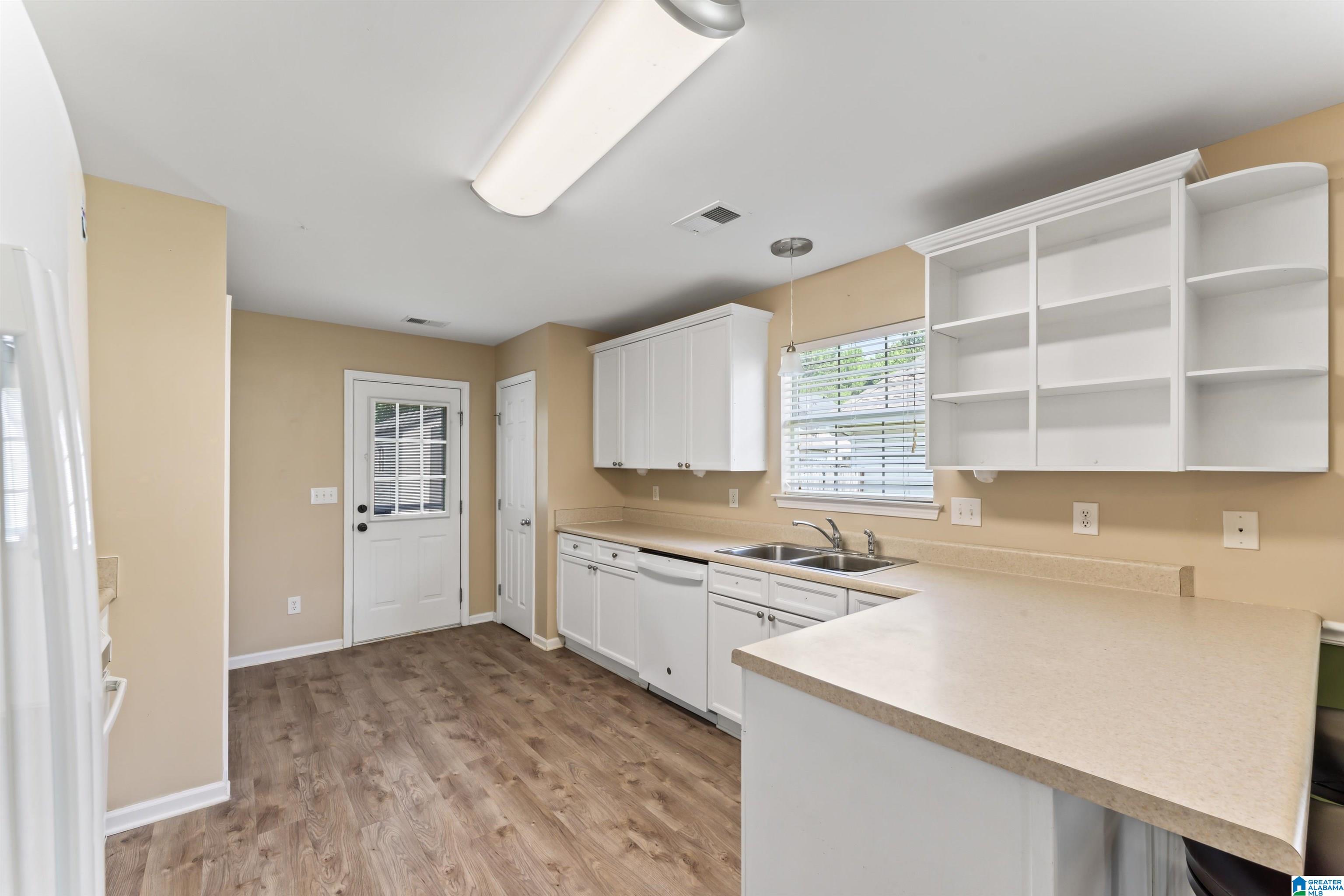 3918 CAYLAN COVE