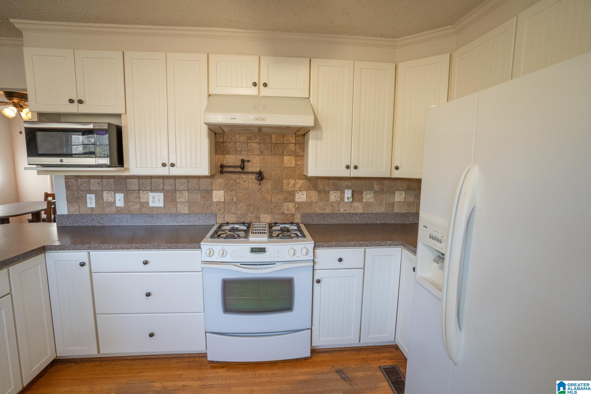 1224 SCHOOL ROAD SE