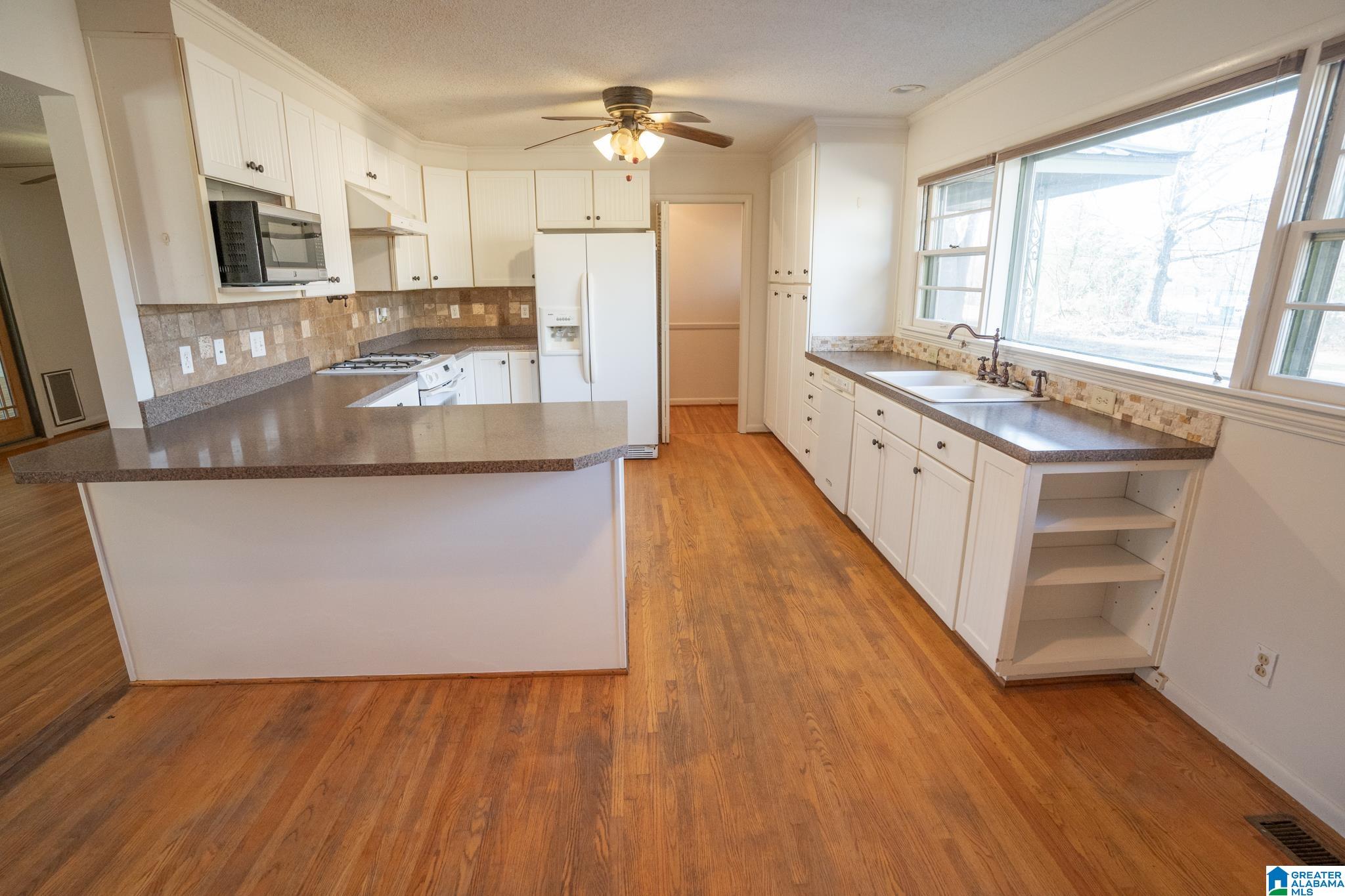 1224 SCHOOL ROAD SE