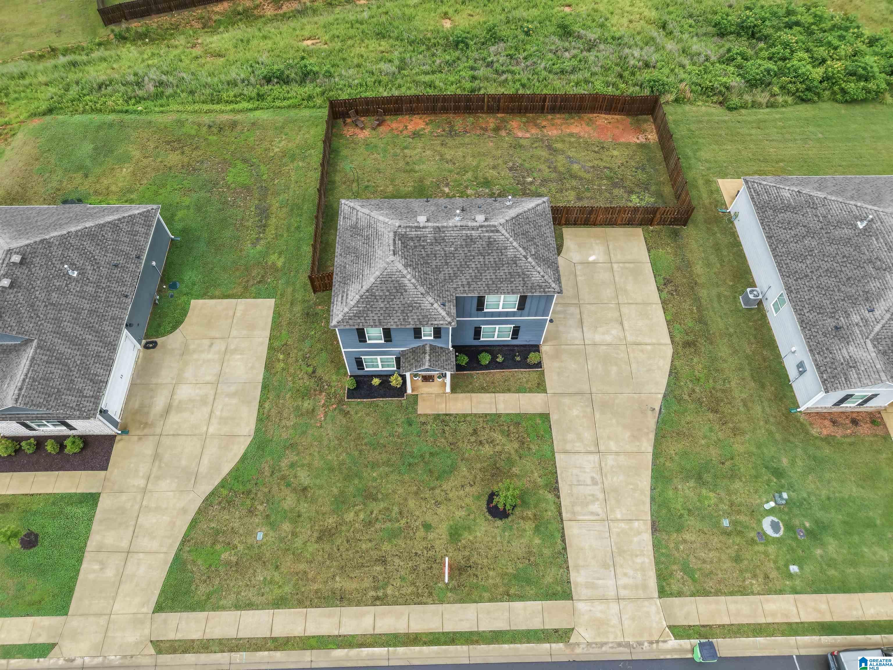 1063 ARCHERS TRAIL EAST